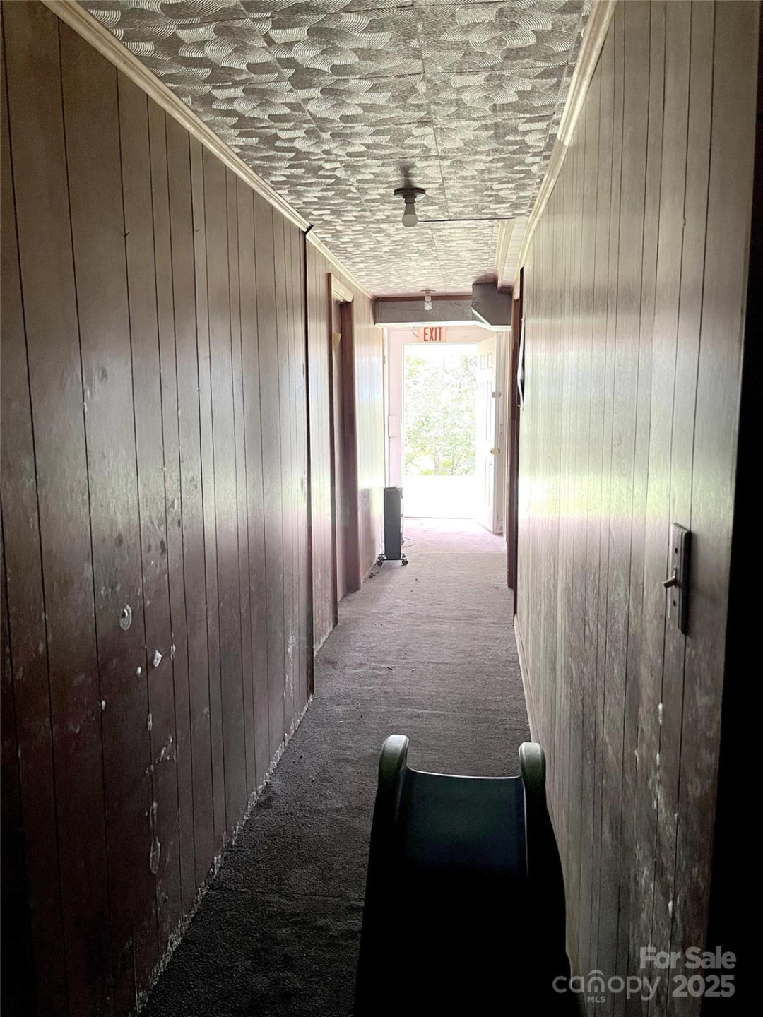 576 Deaverview Road - Photo 7