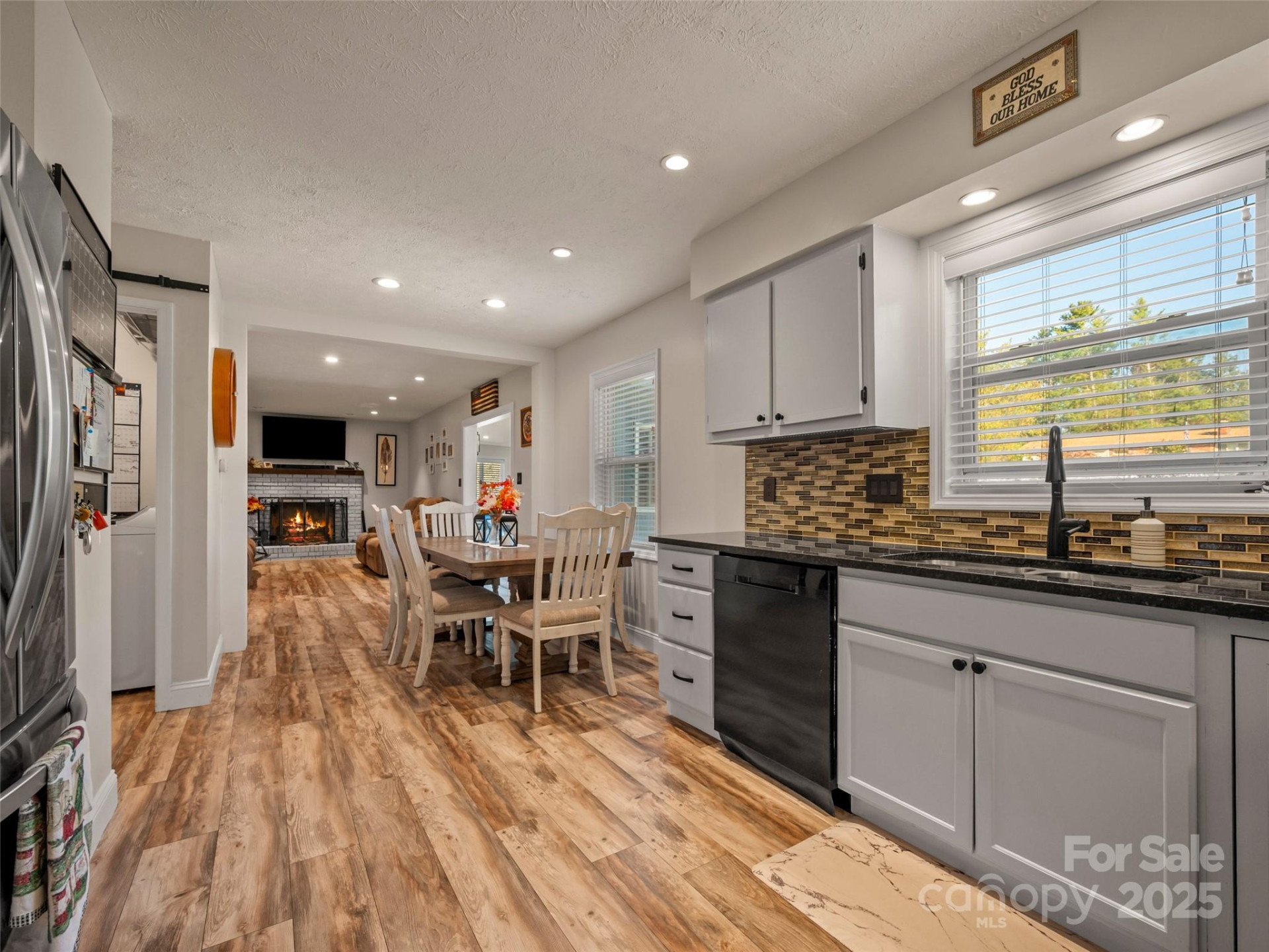 4 Daniel Drive - Photo 15