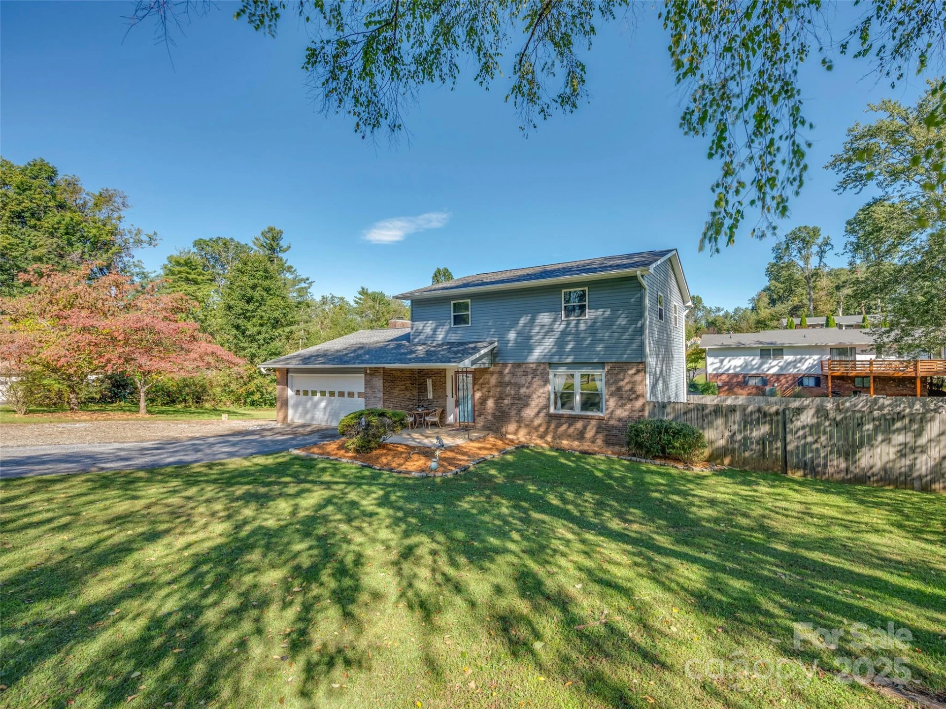 4 Daniel Drive - Photo 3