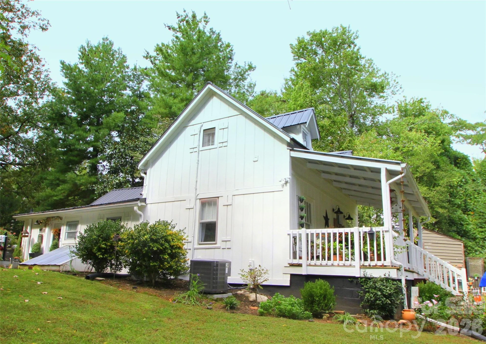 289 Carson Street - Photo 3