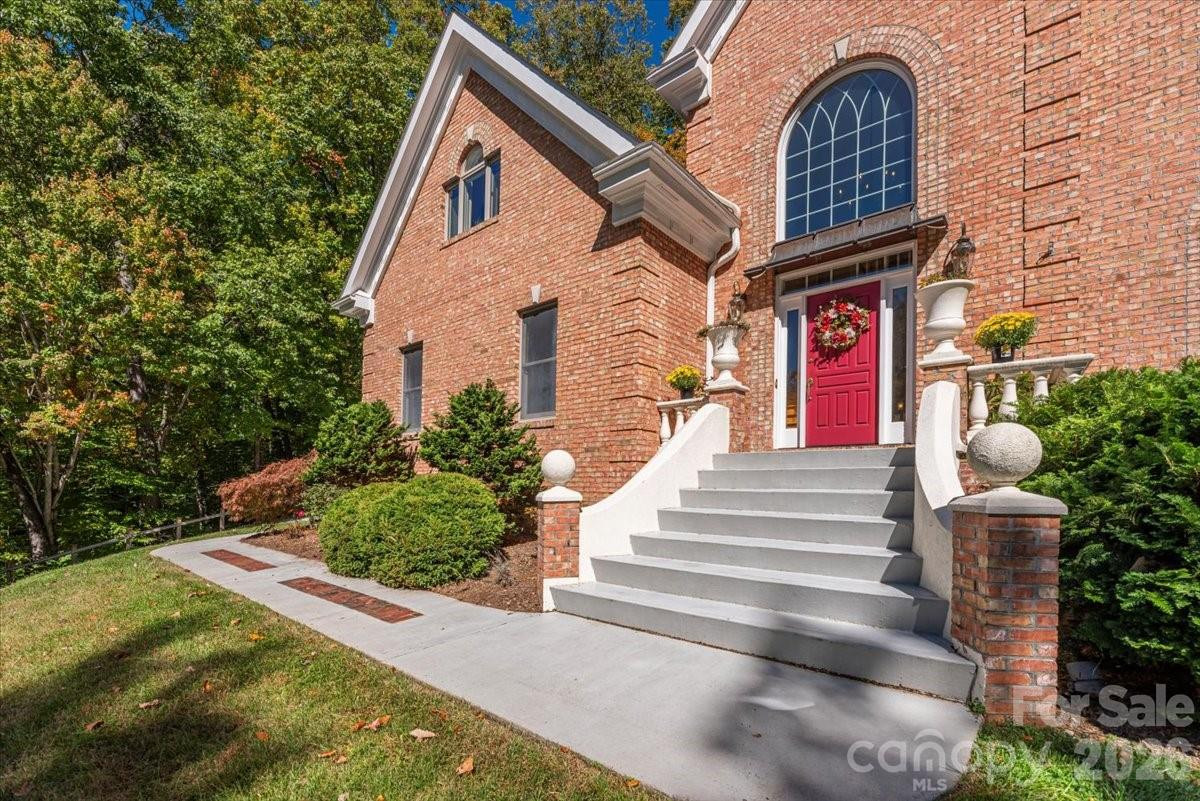 295 Laurel Ridge Drive - Photo 4