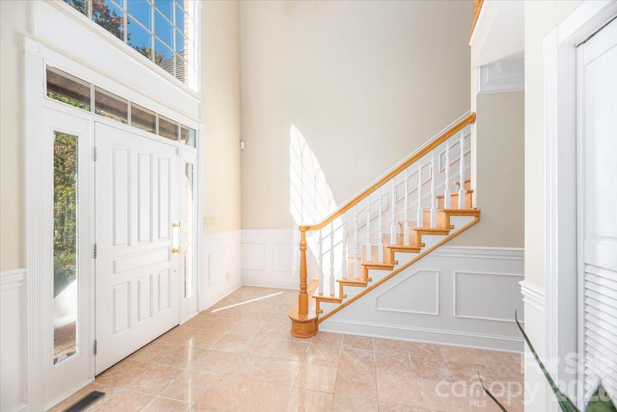 295 Laurel Ridge Drive - Photo 6