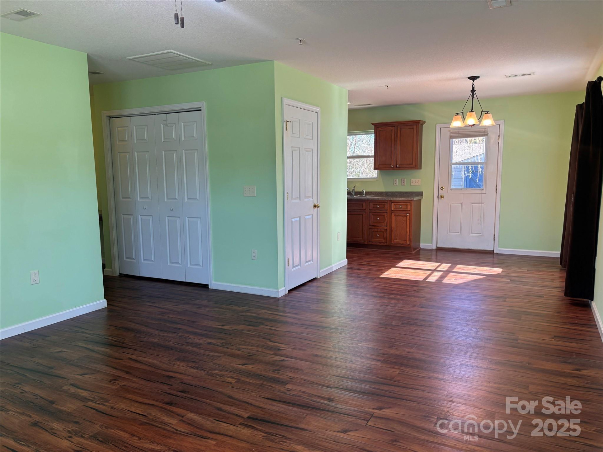 71 Volunteer Way Drive - Photo 4