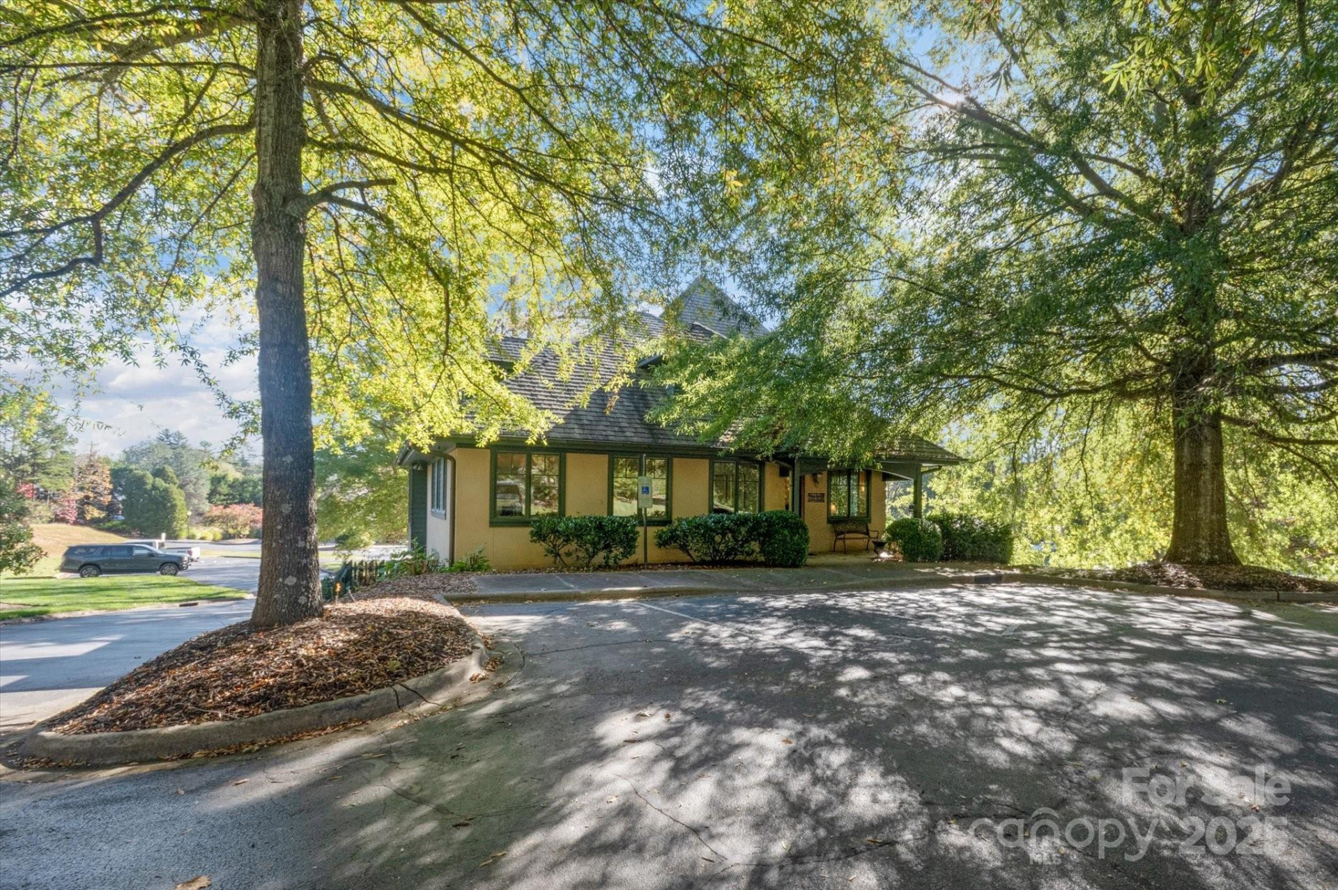 5 Park Place - Photo 2