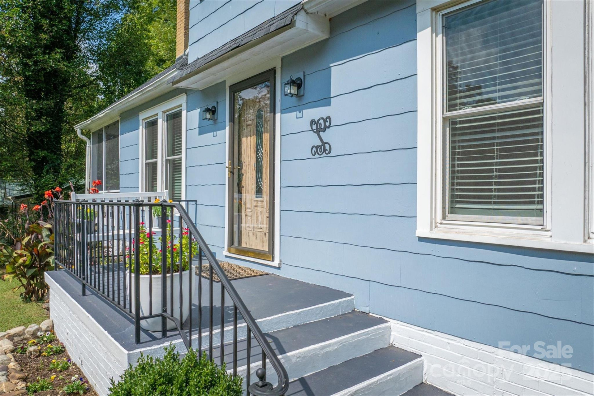 244 Anderson Street - Photo 2