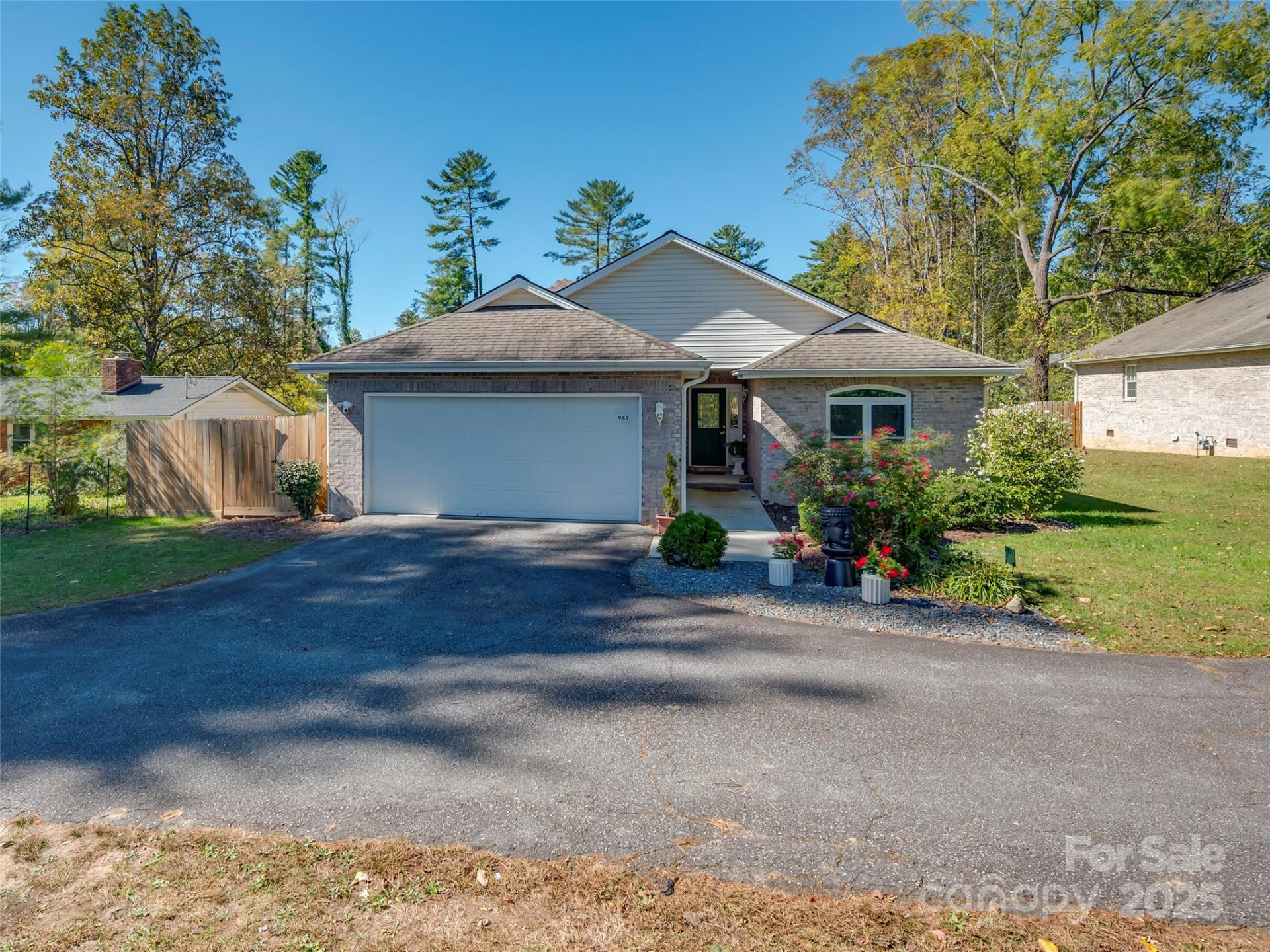 949 Kanuga Road - Photo 4