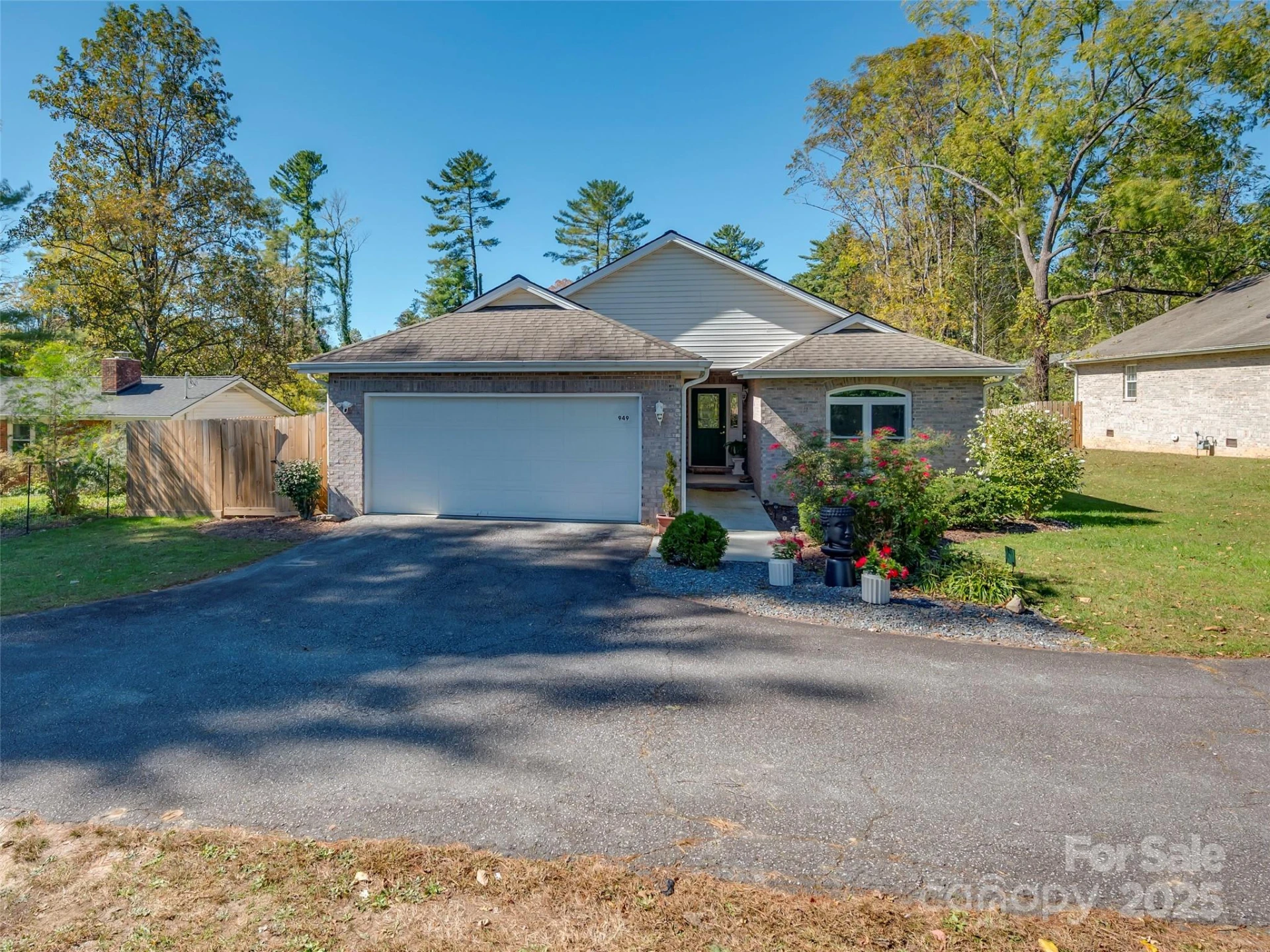 949 Kanuga Road - Photo 4