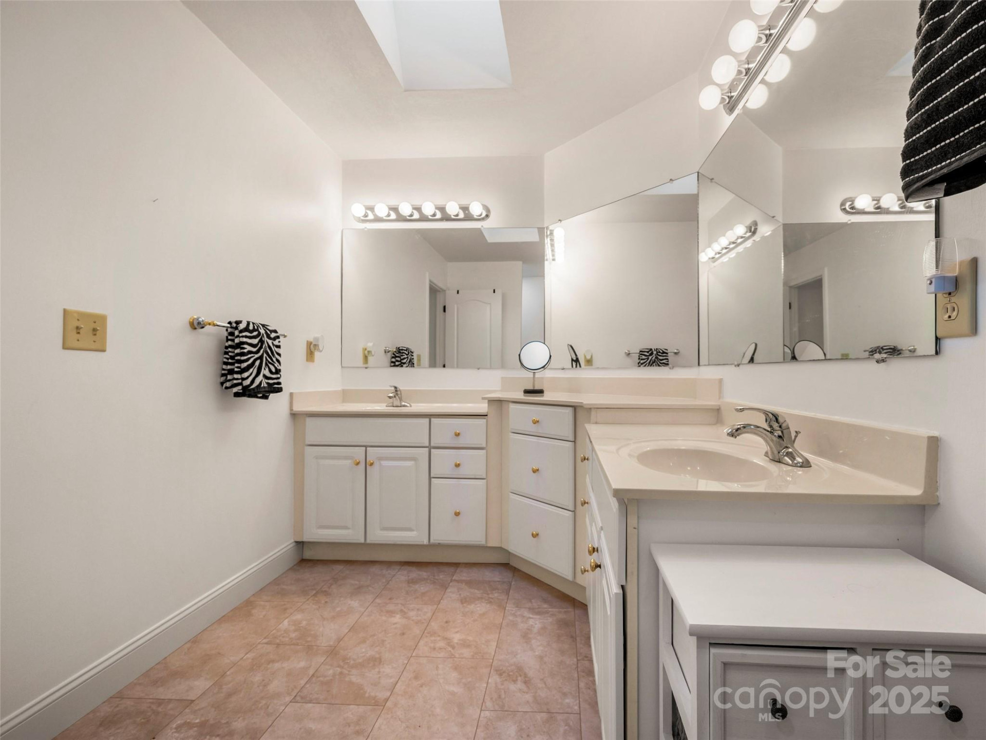 949 Kanuga Road - Photo 39