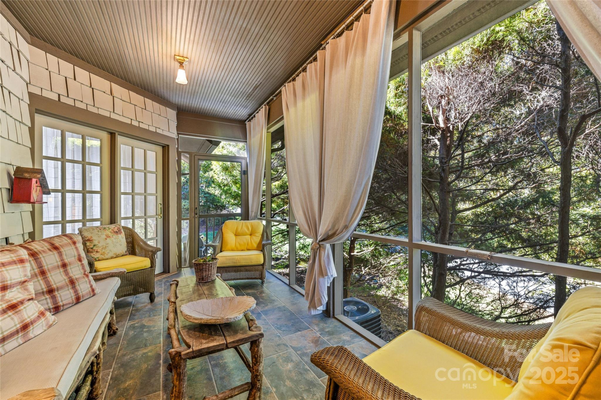 4 Lacoste Drive - Photo 4