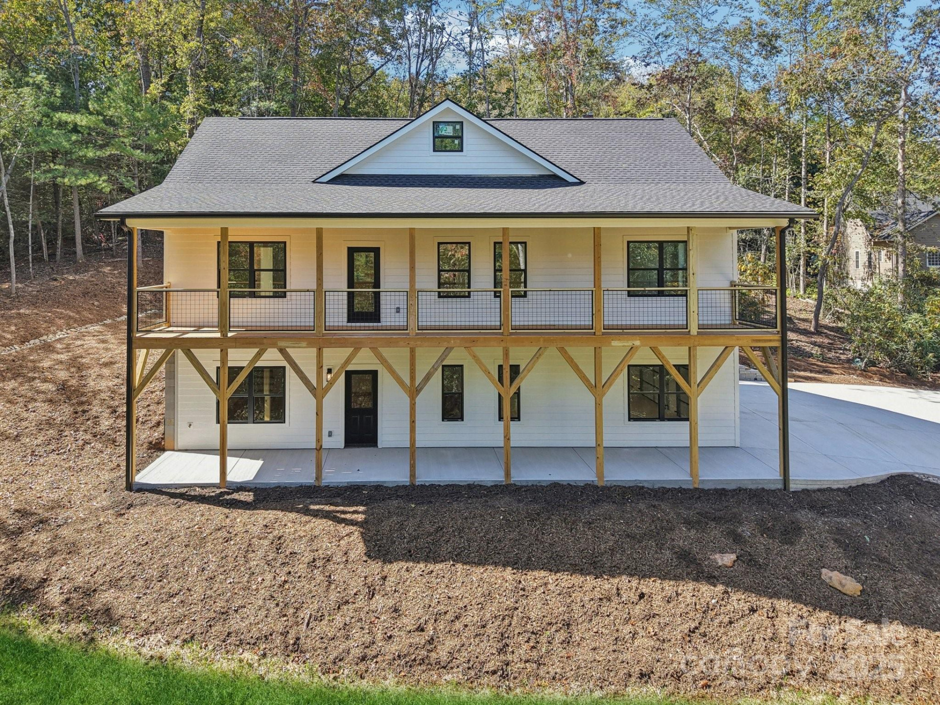 271 Greenstone Lane - Photo 2