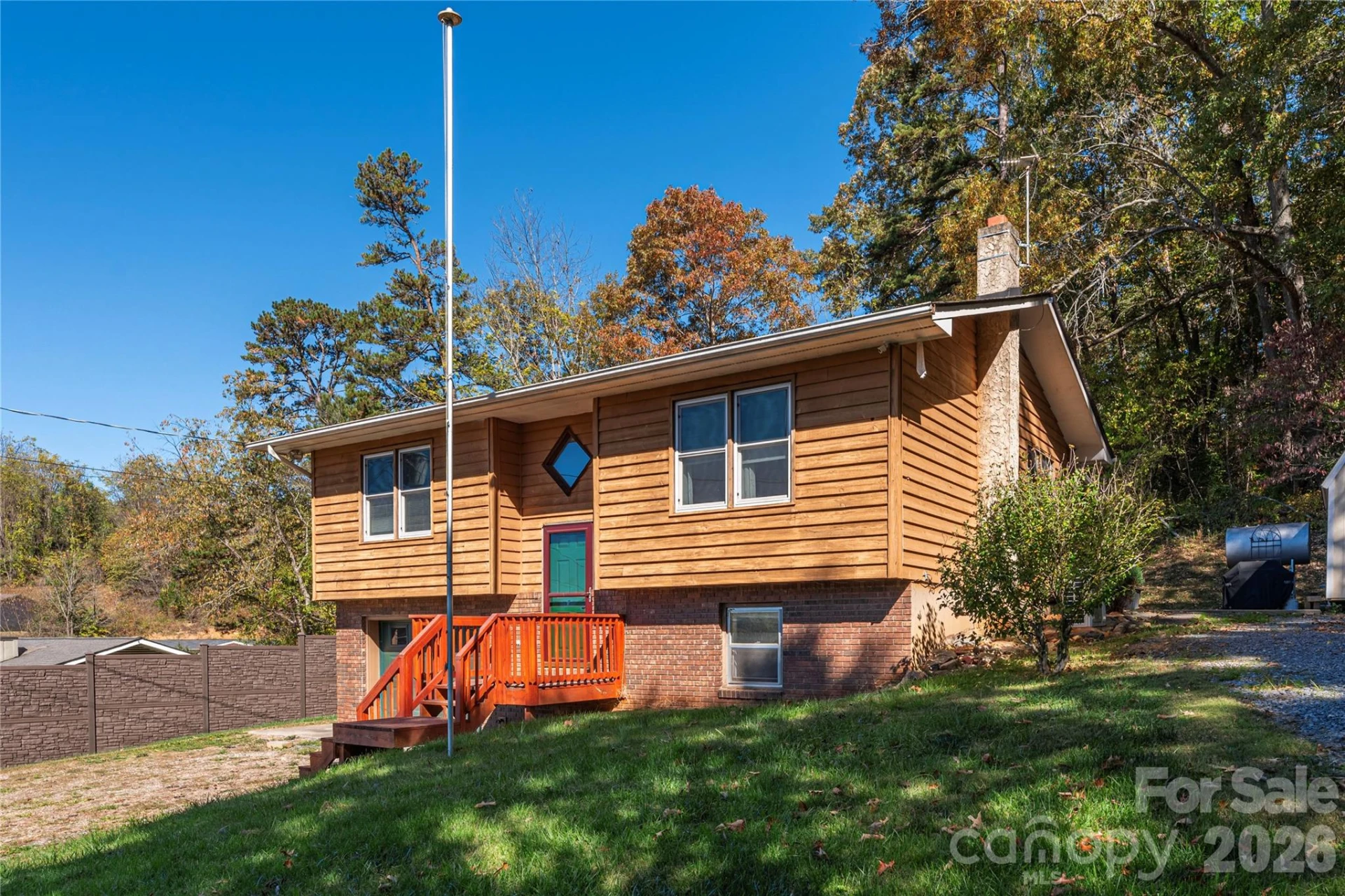 29 Arrowhead Road - Photo 2