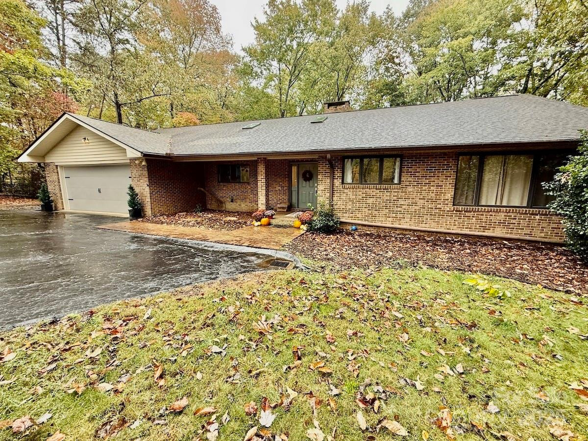 461 Mountain View Drive