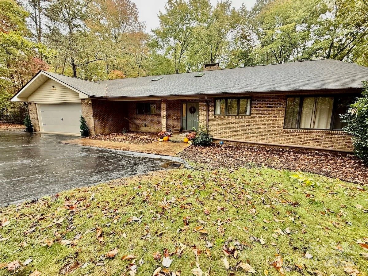 461 Mountain View Drive