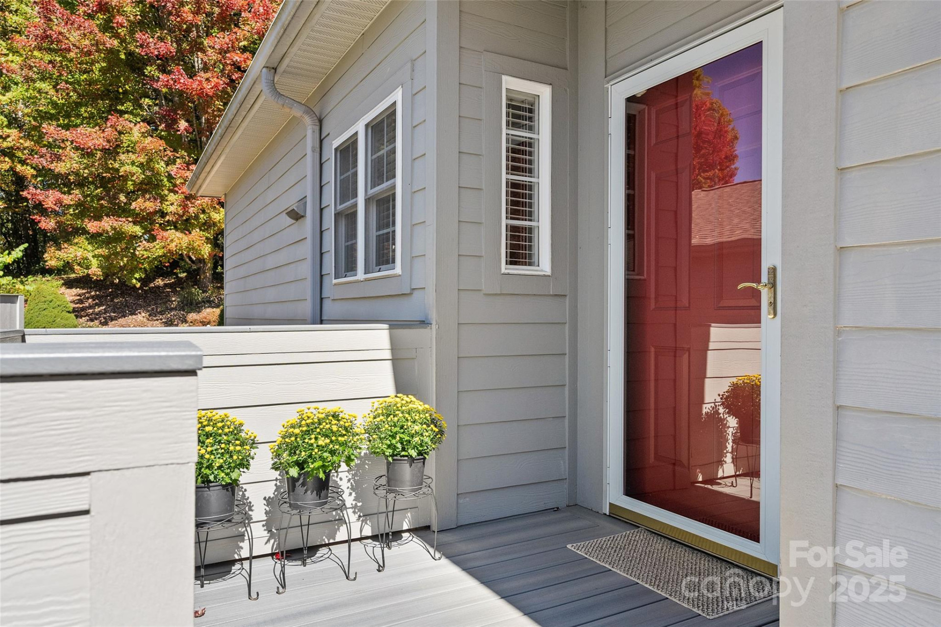 23 Holiday Drive - Photo 2