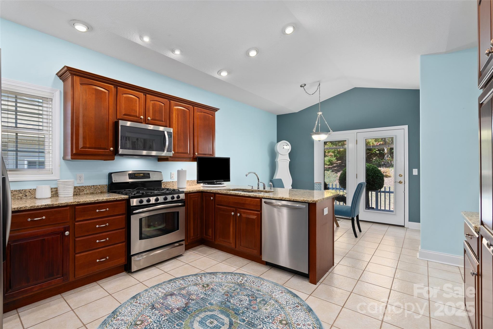 23 Holiday Drive - Photo 11