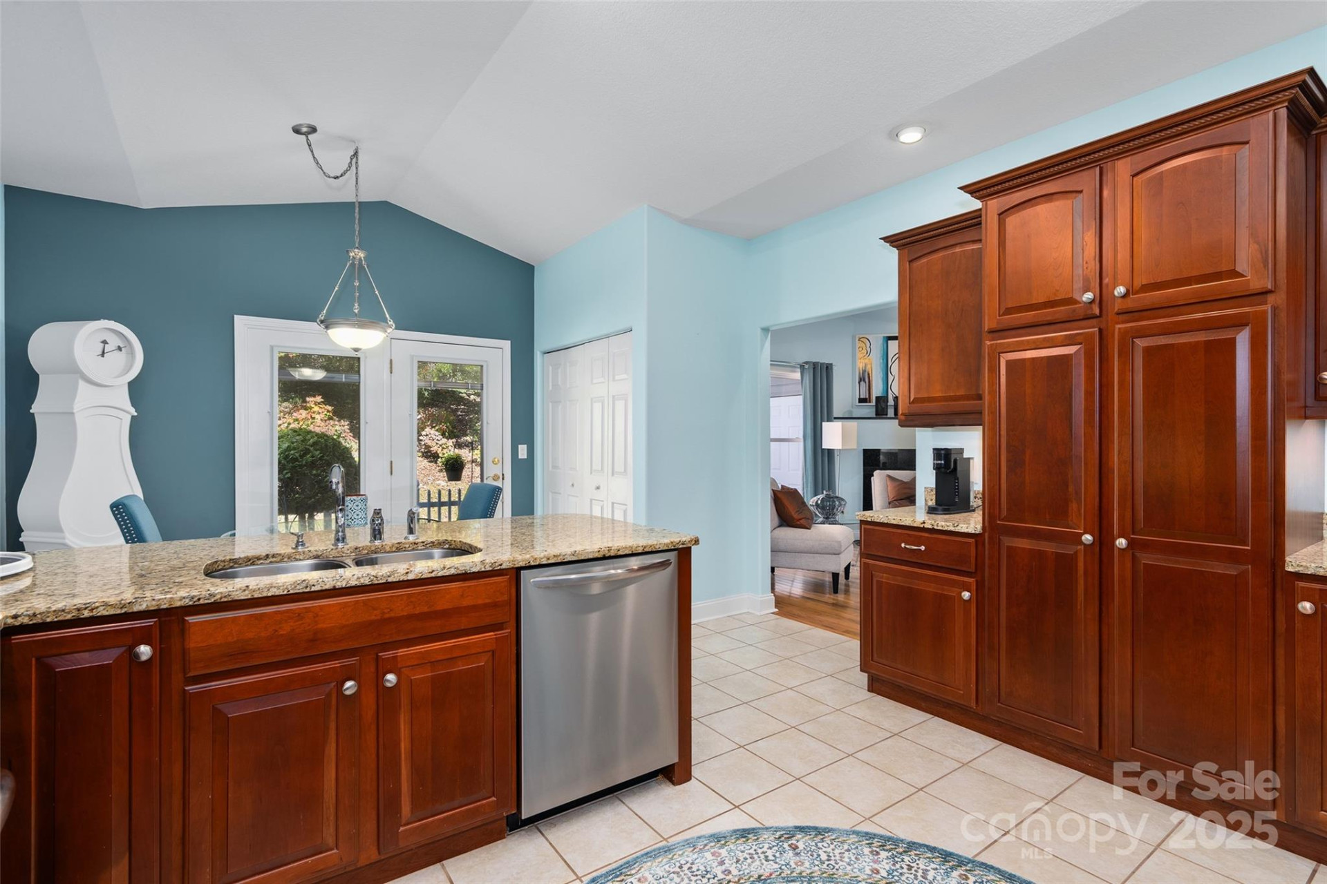 23 Holiday Drive - Photo 9