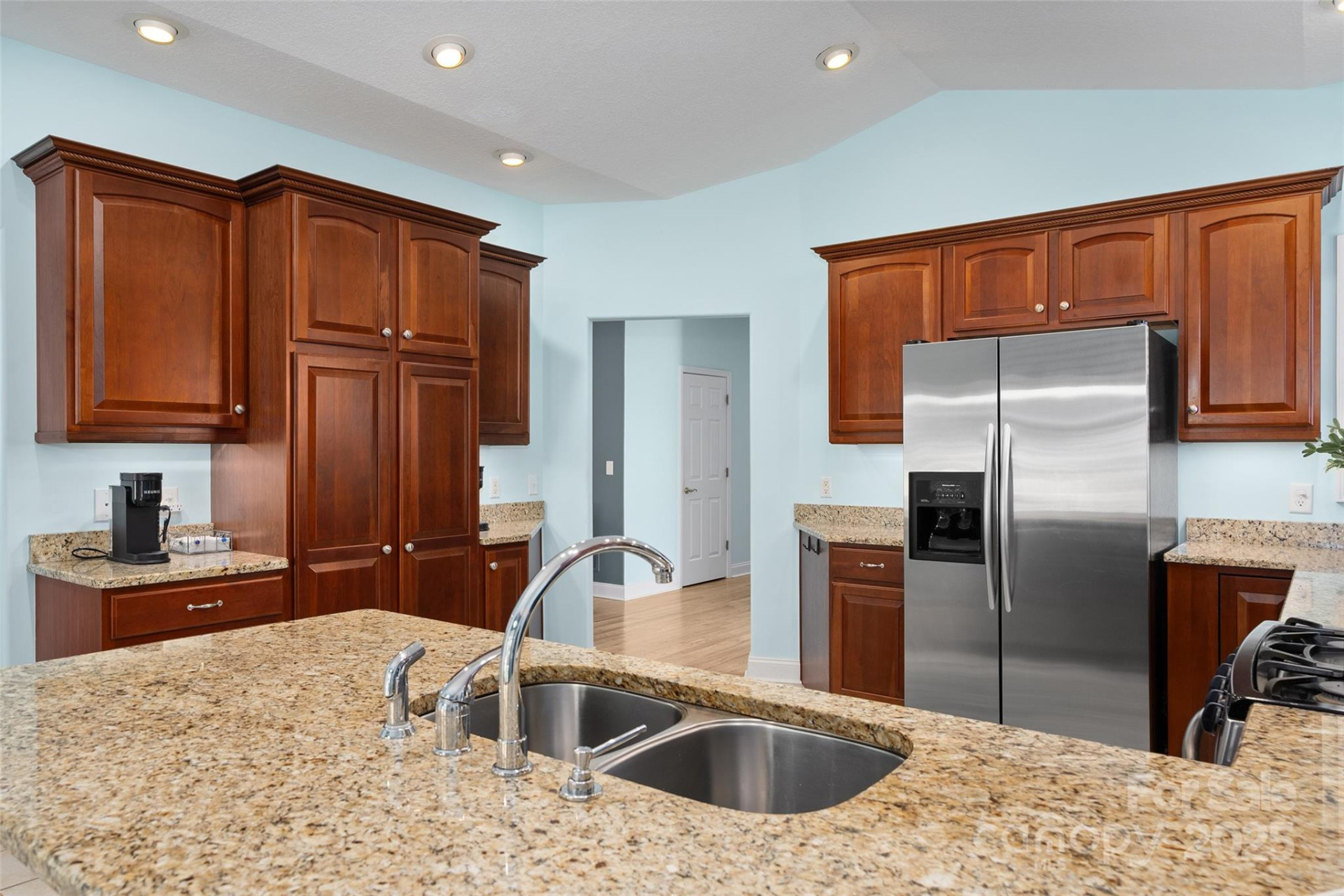 23 Holiday Drive - Photo 10