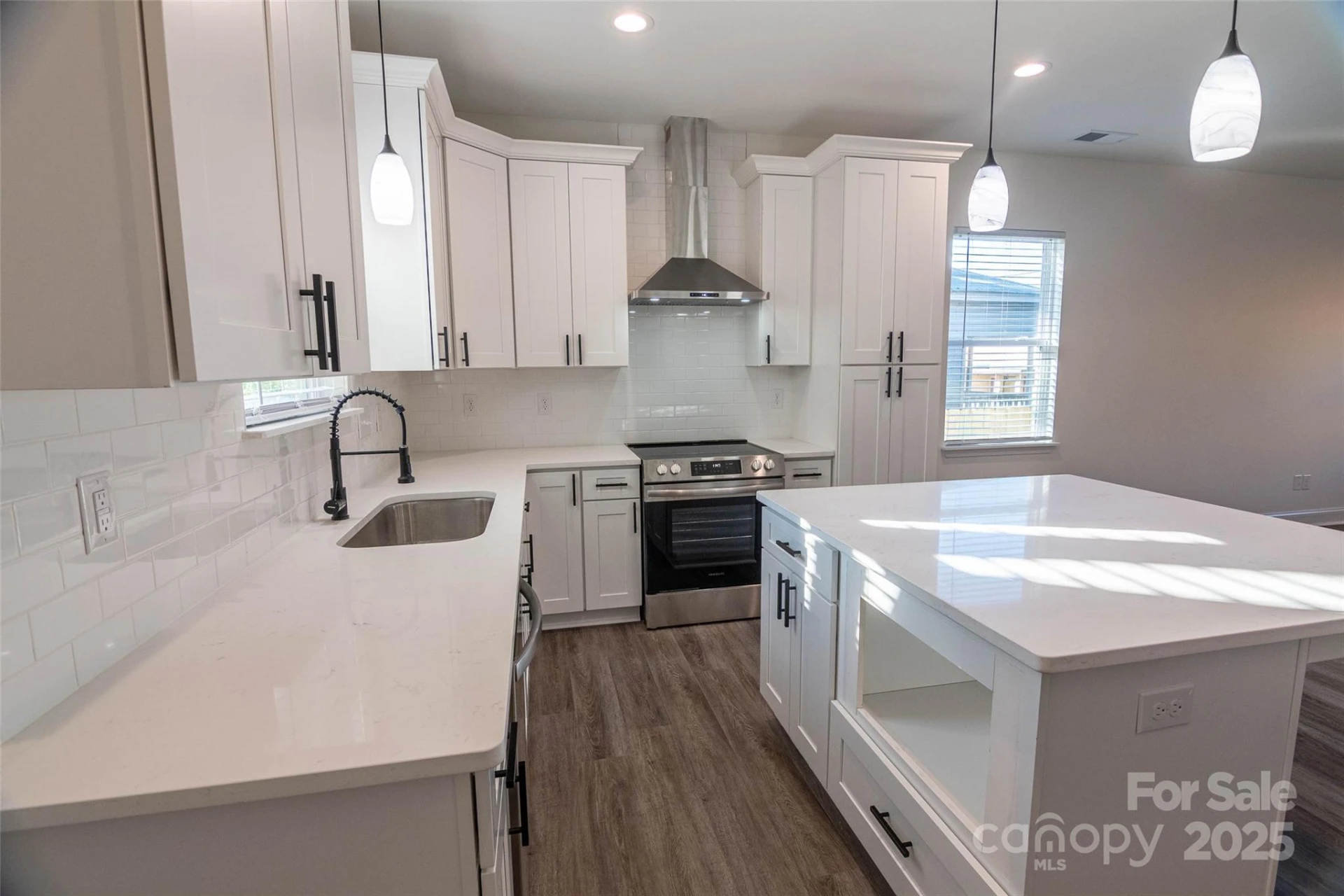 719 Smith Street - Photo 11
