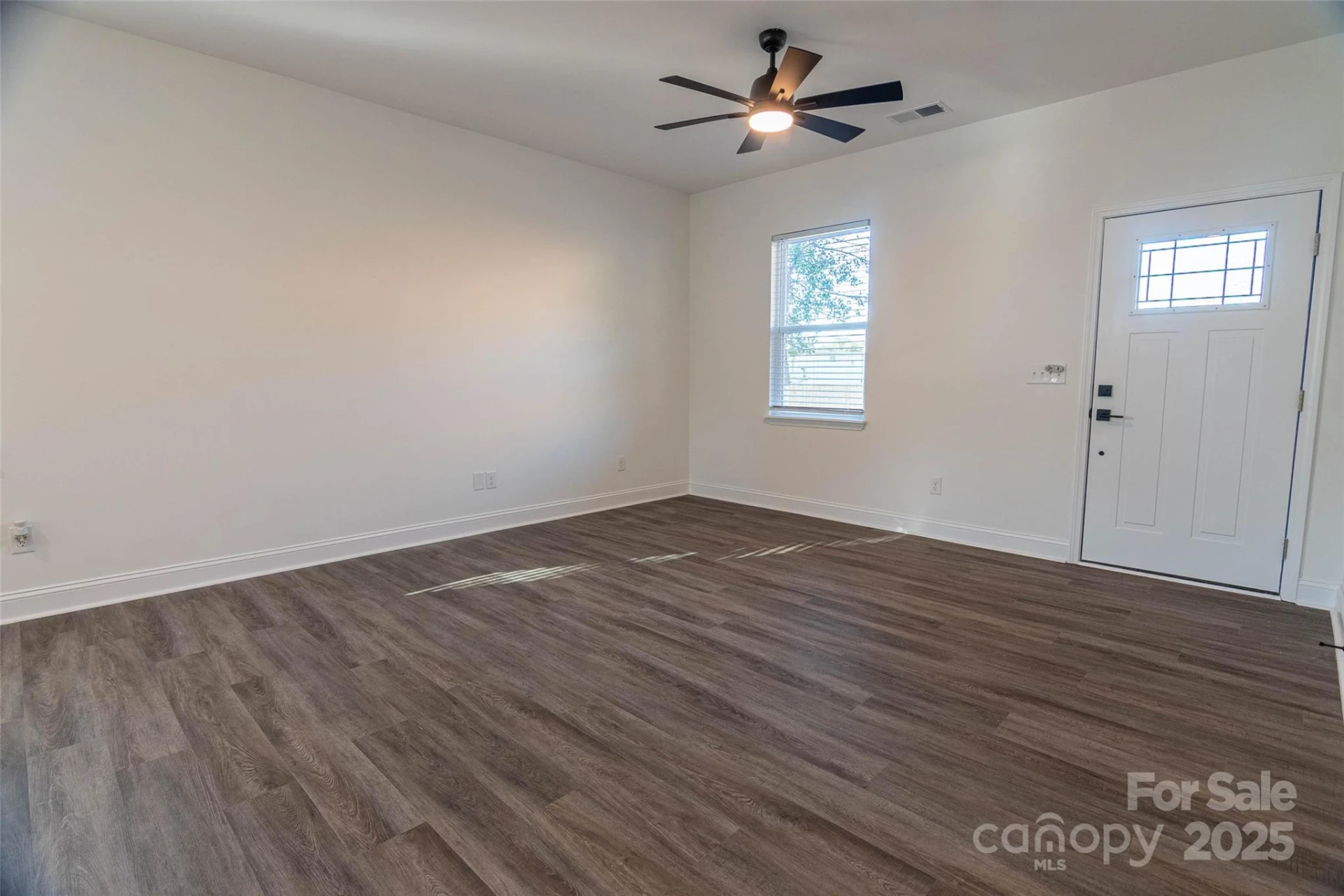 719 Smith Street - Photo 13