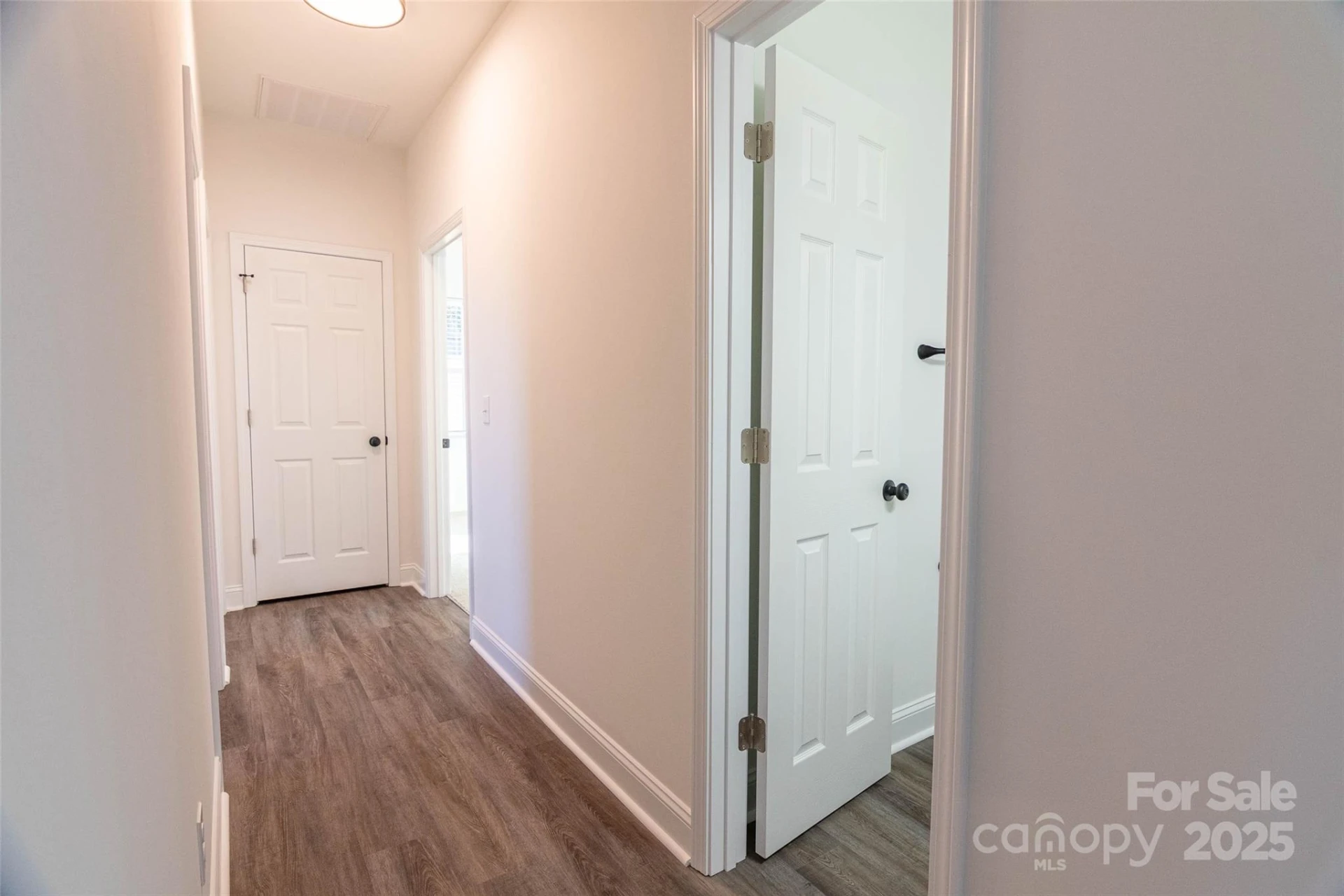 719 Smith Street - Photo 16