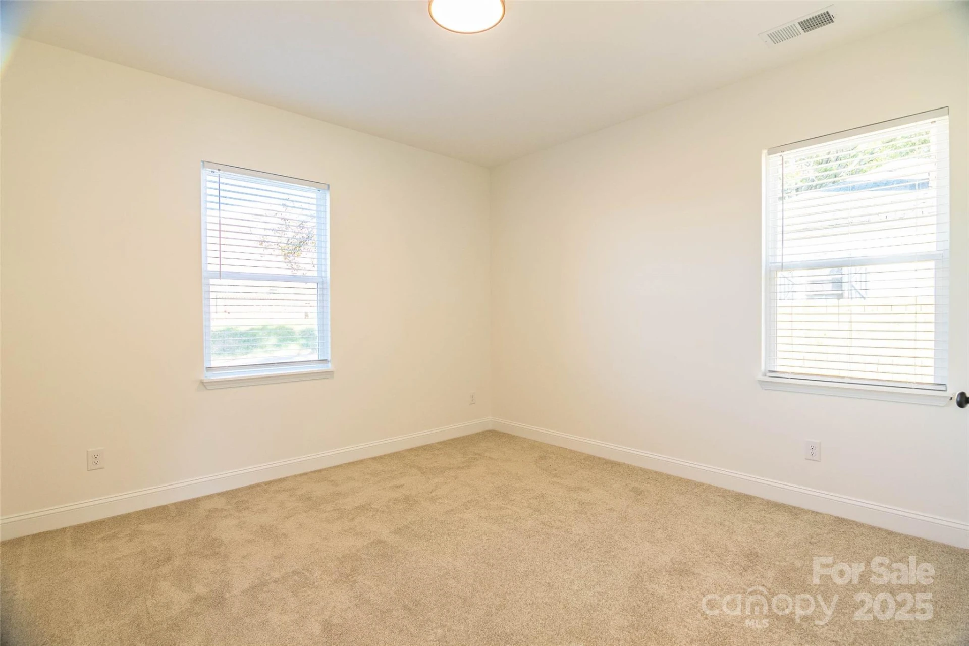 719 Smith Street - Photo 21