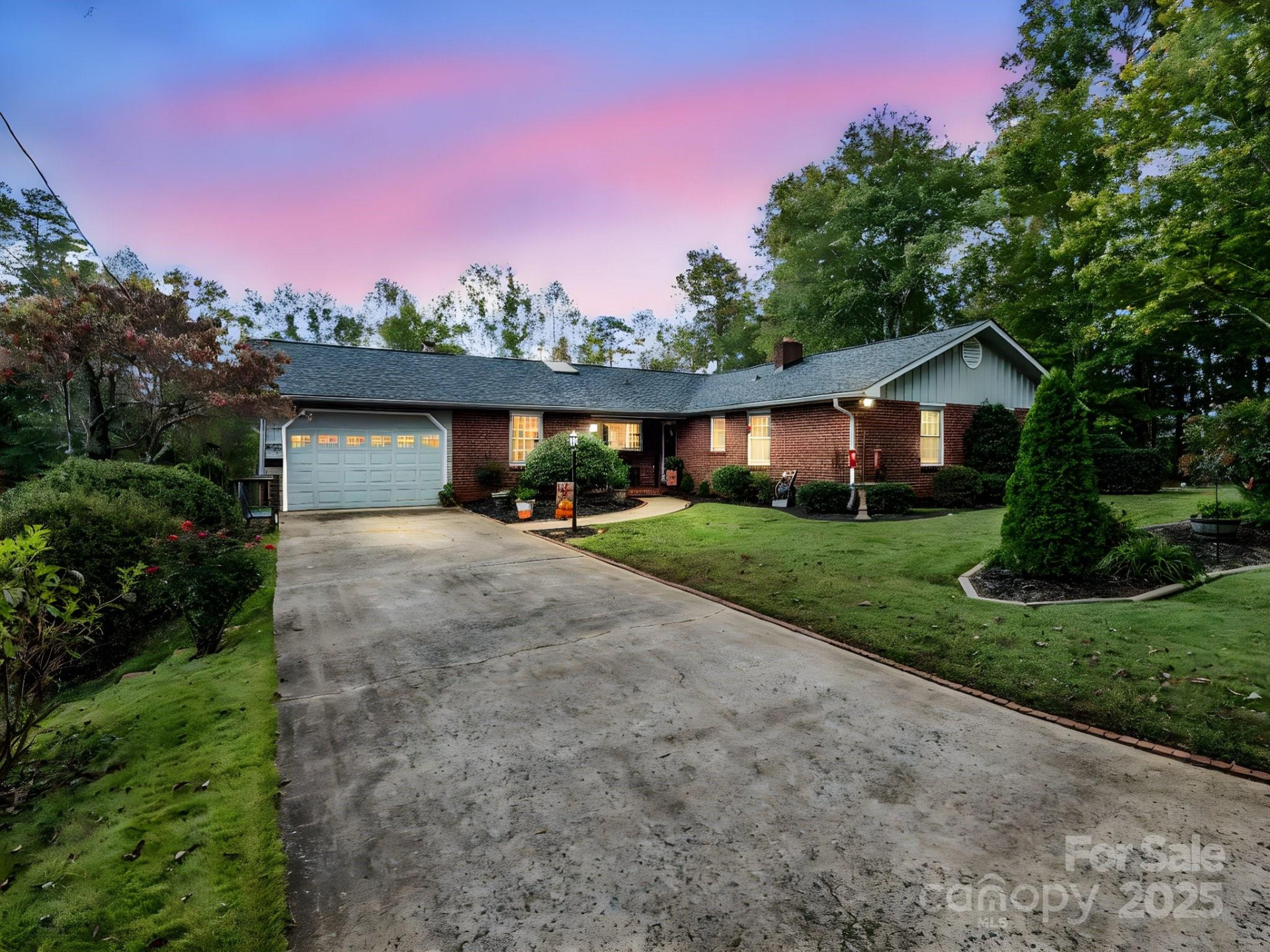 343 Nebraska Street - Photo 2