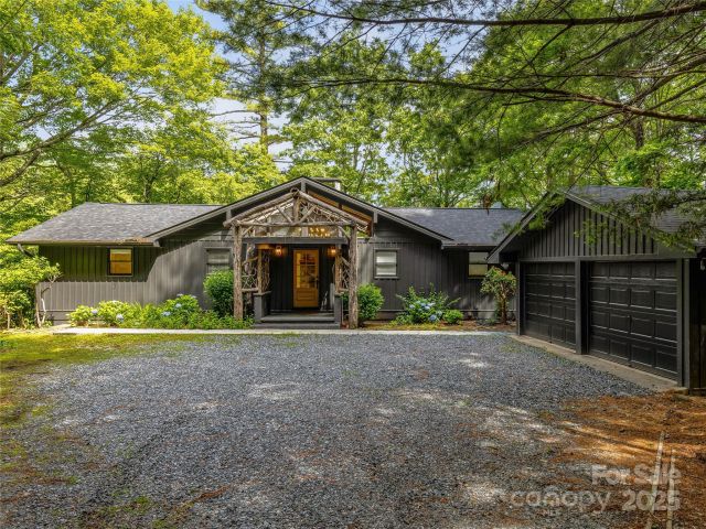 412 Cherokee Trace, Lake Toxaway, NC, 28747