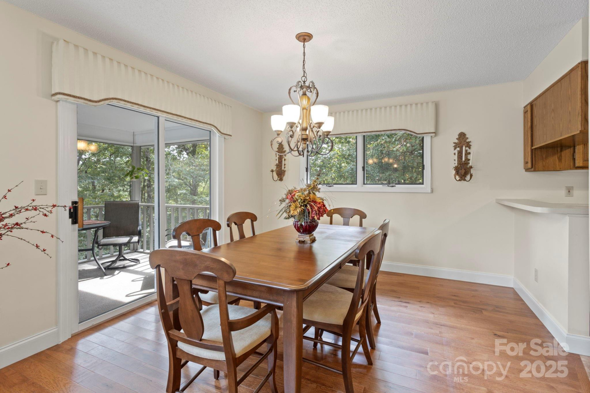 320 Dawnbrook Drive - Photo 11