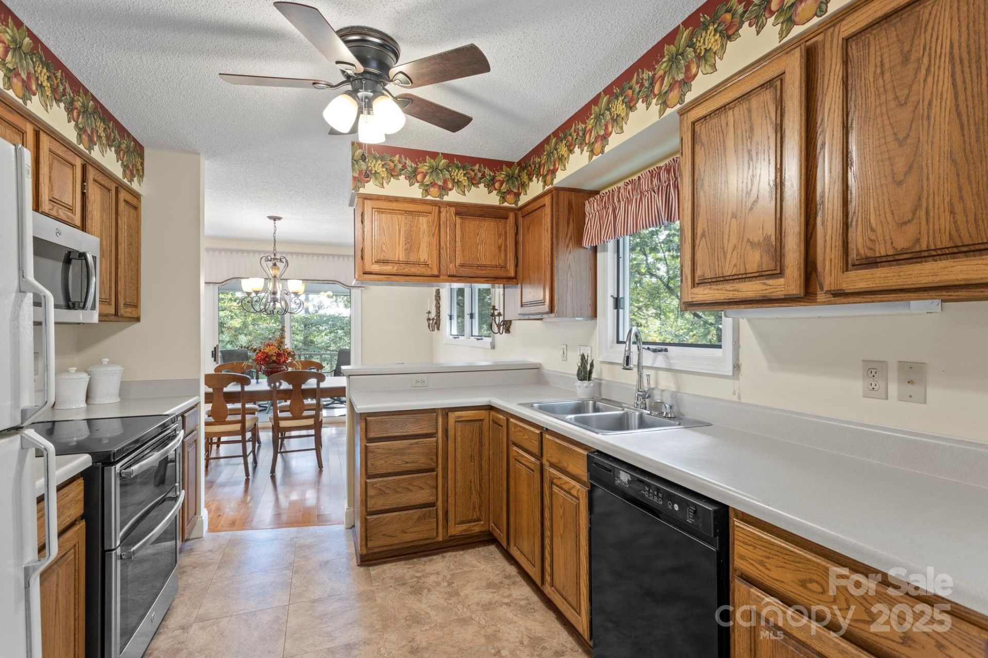 320 Dawnbrook Drive - Photo 14