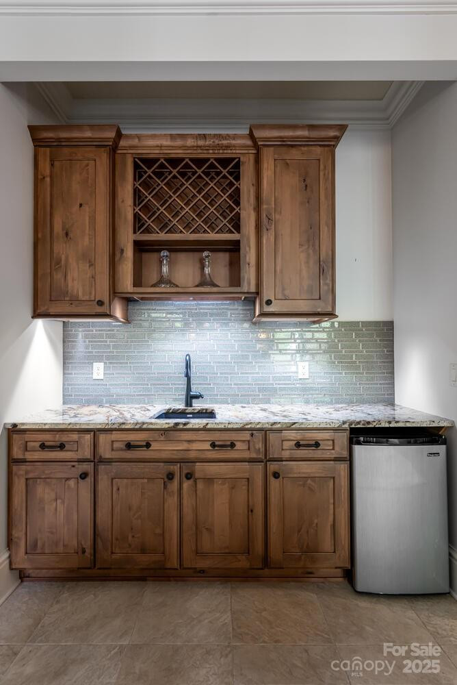 104 Mossridge Court - Photo 37