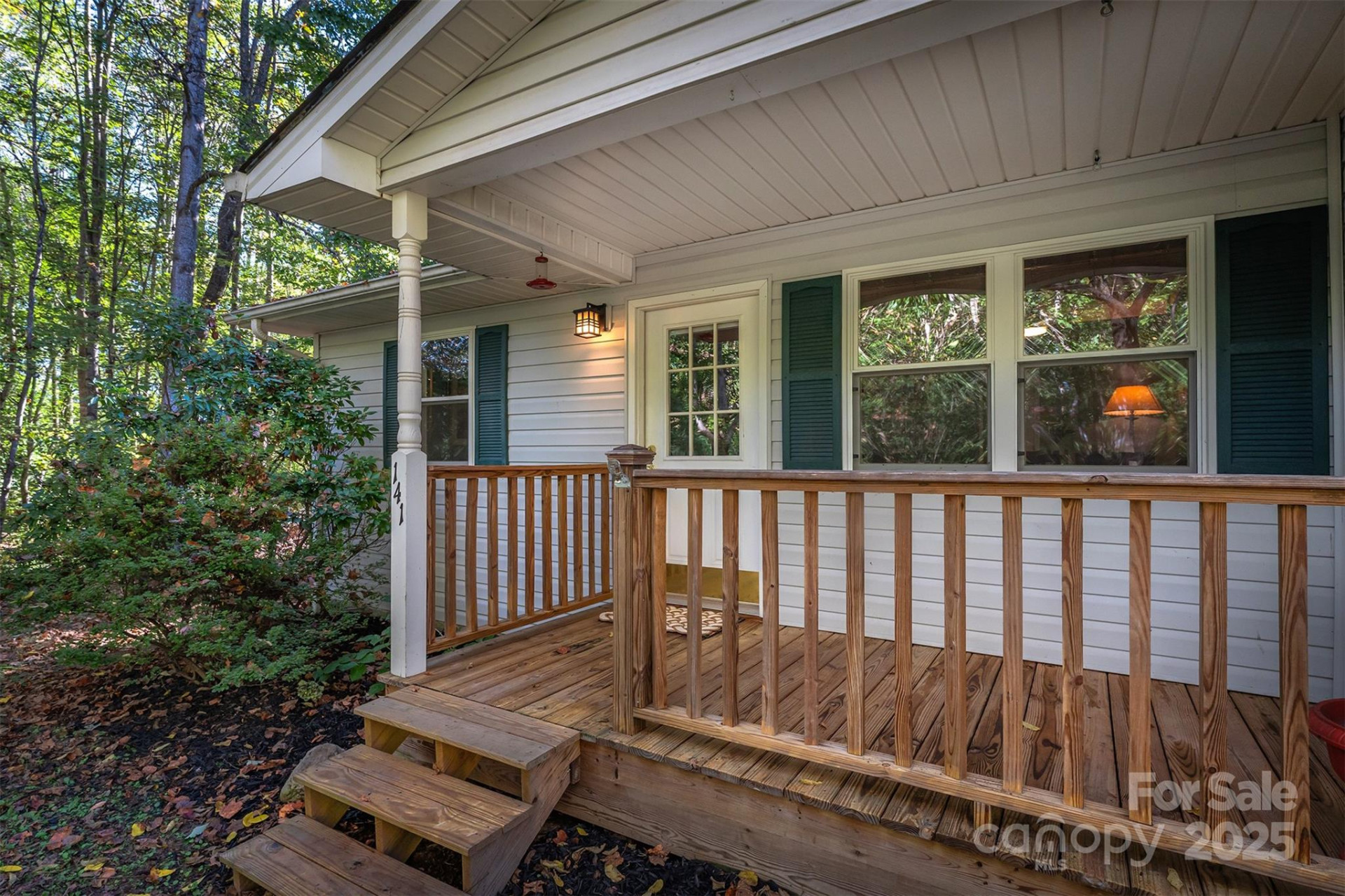 141 Willets Point Boulevard - Photo 2