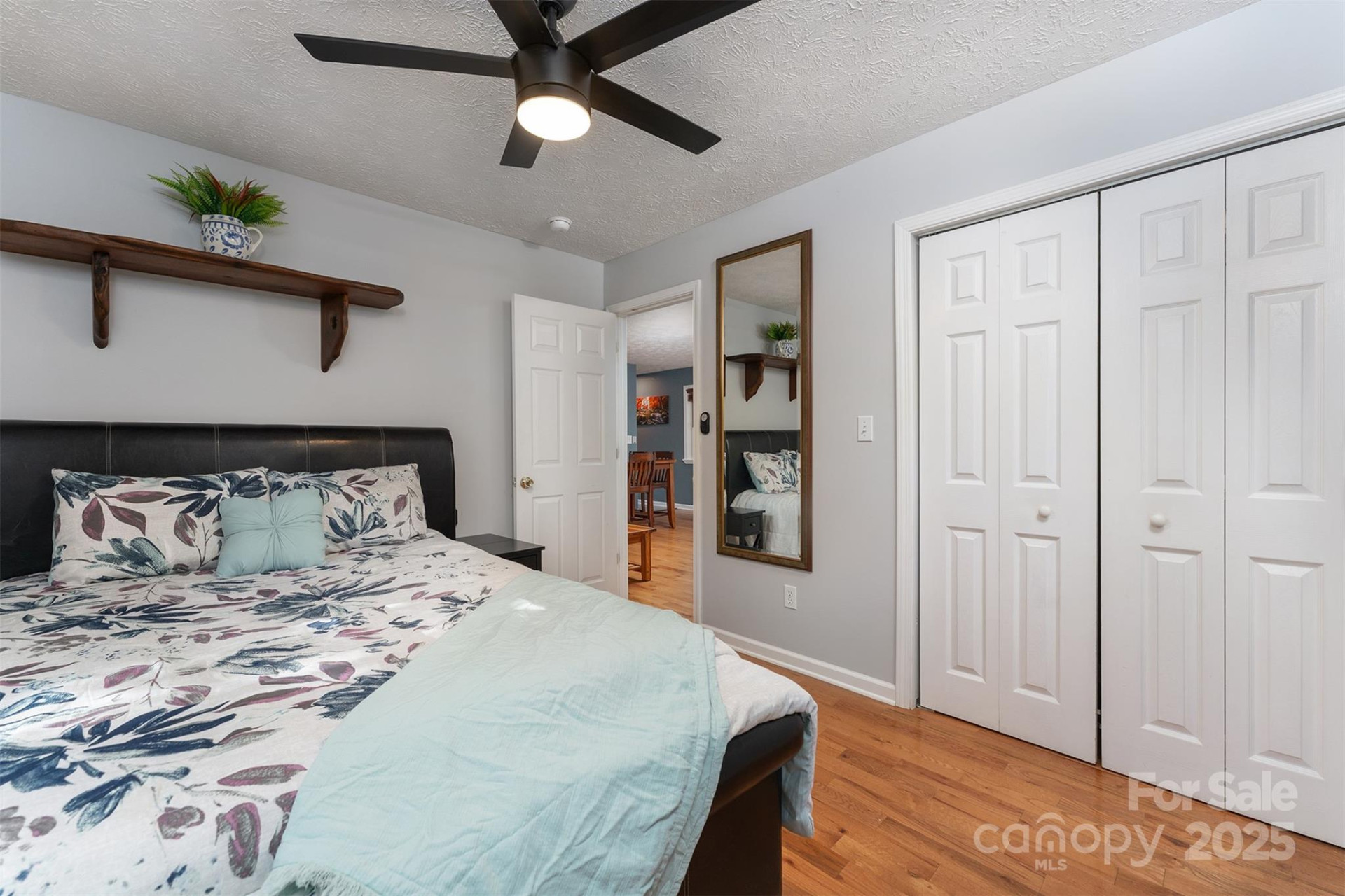 141 Willets Point Boulevard - Photo 12