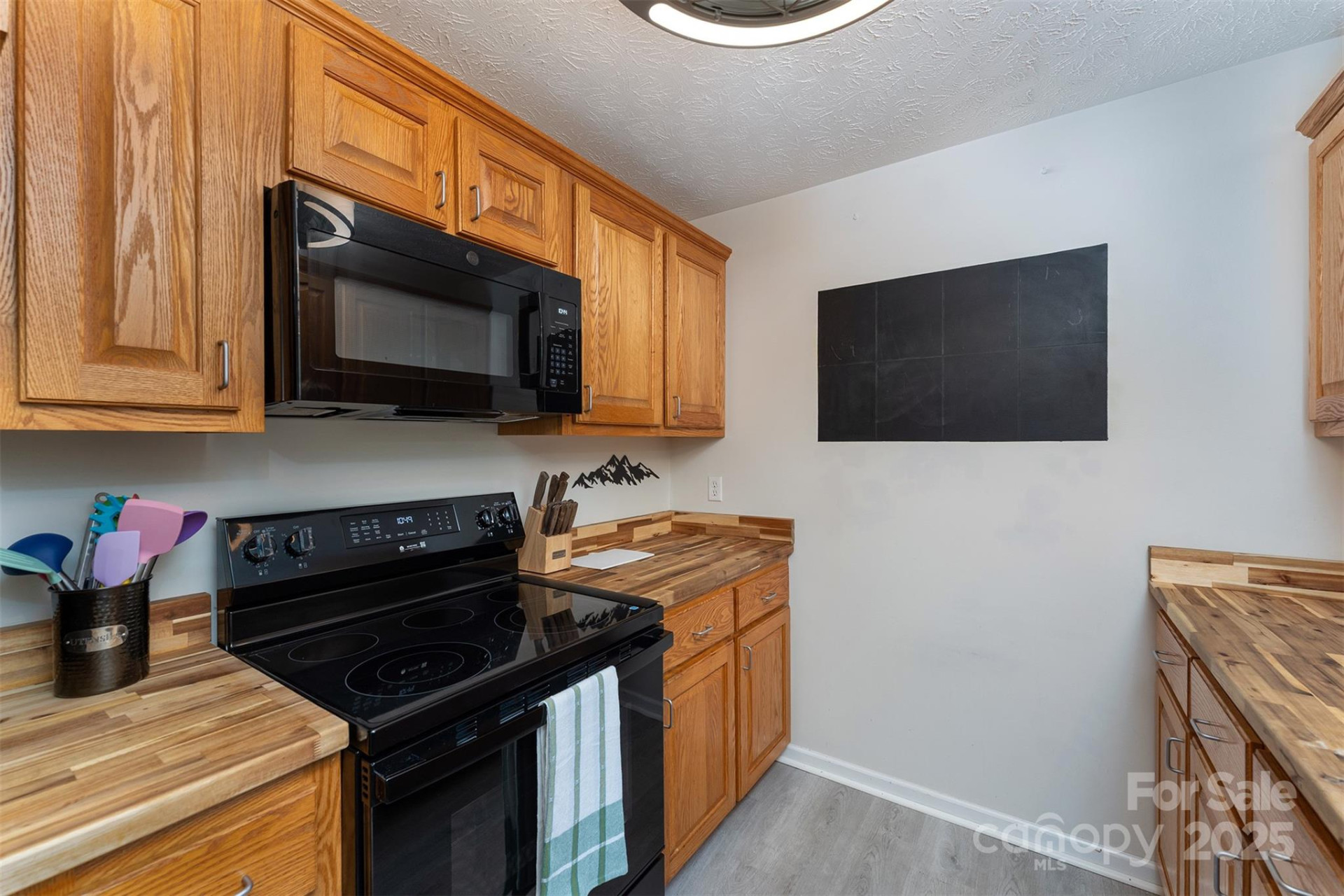 141 Willets Point Boulevard - Photo 16