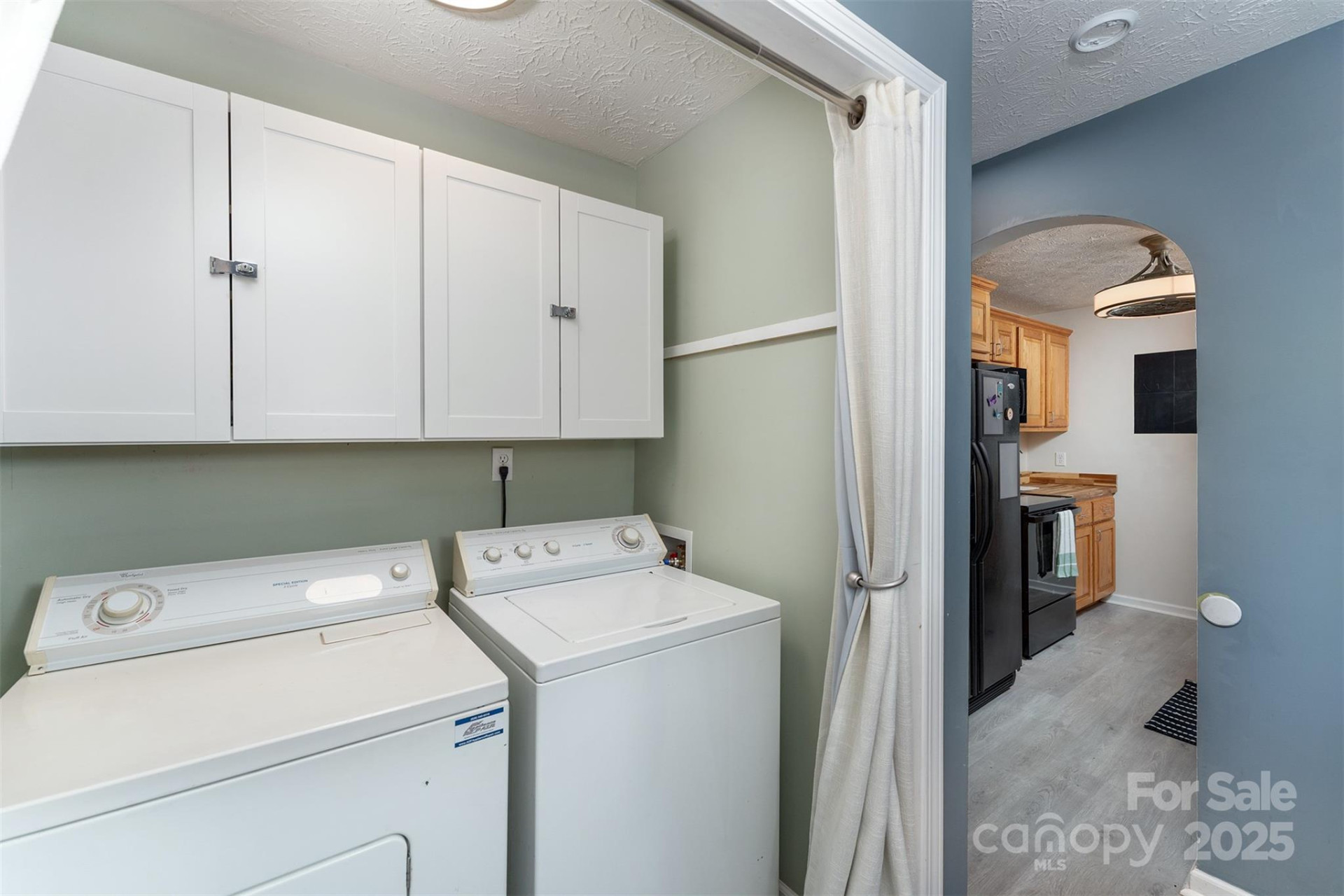 141 Willets Point Boulevard - Photo 18