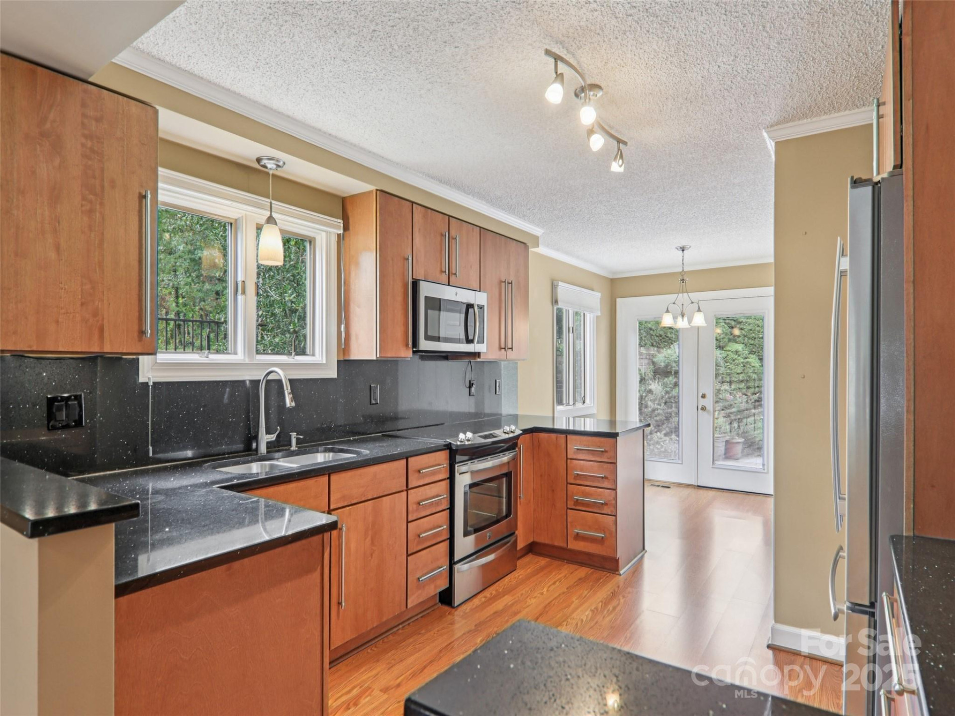 102 Glenbrook Drive - Photo 12