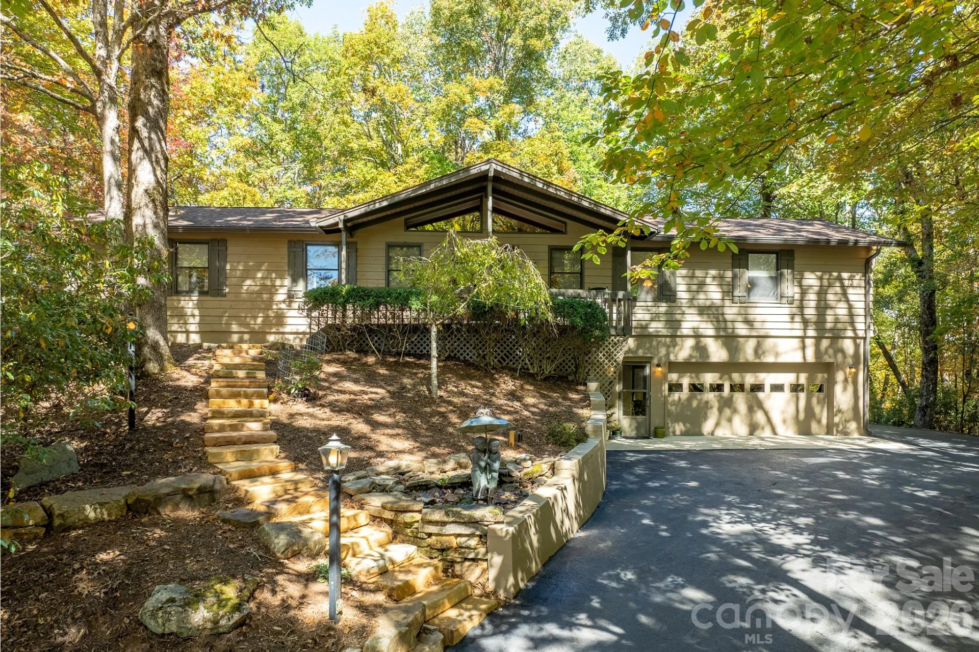 1955 Connestee Trail