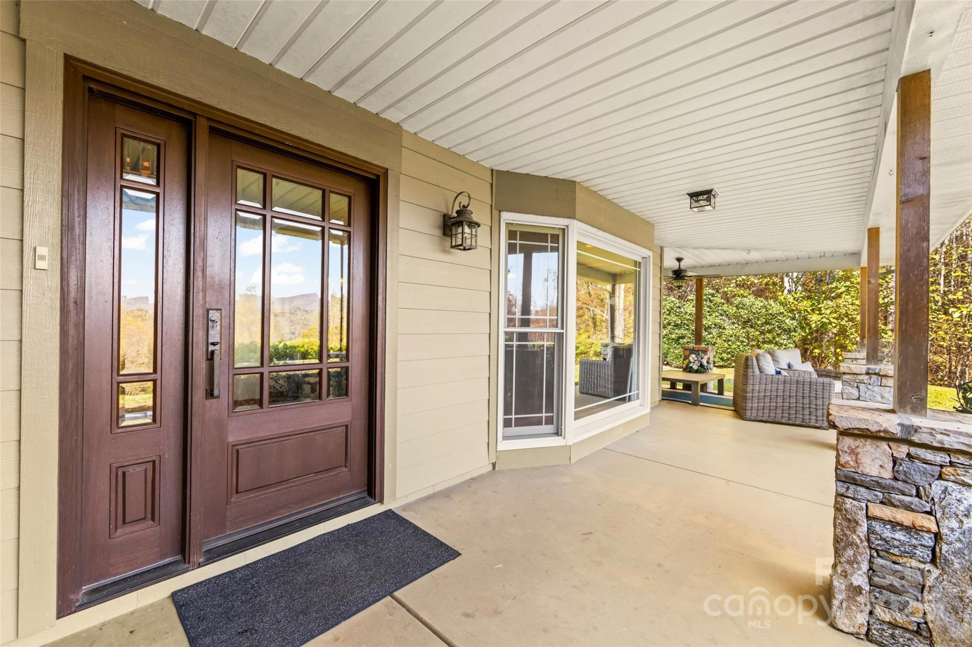 336 Berry Lane - Photo 2