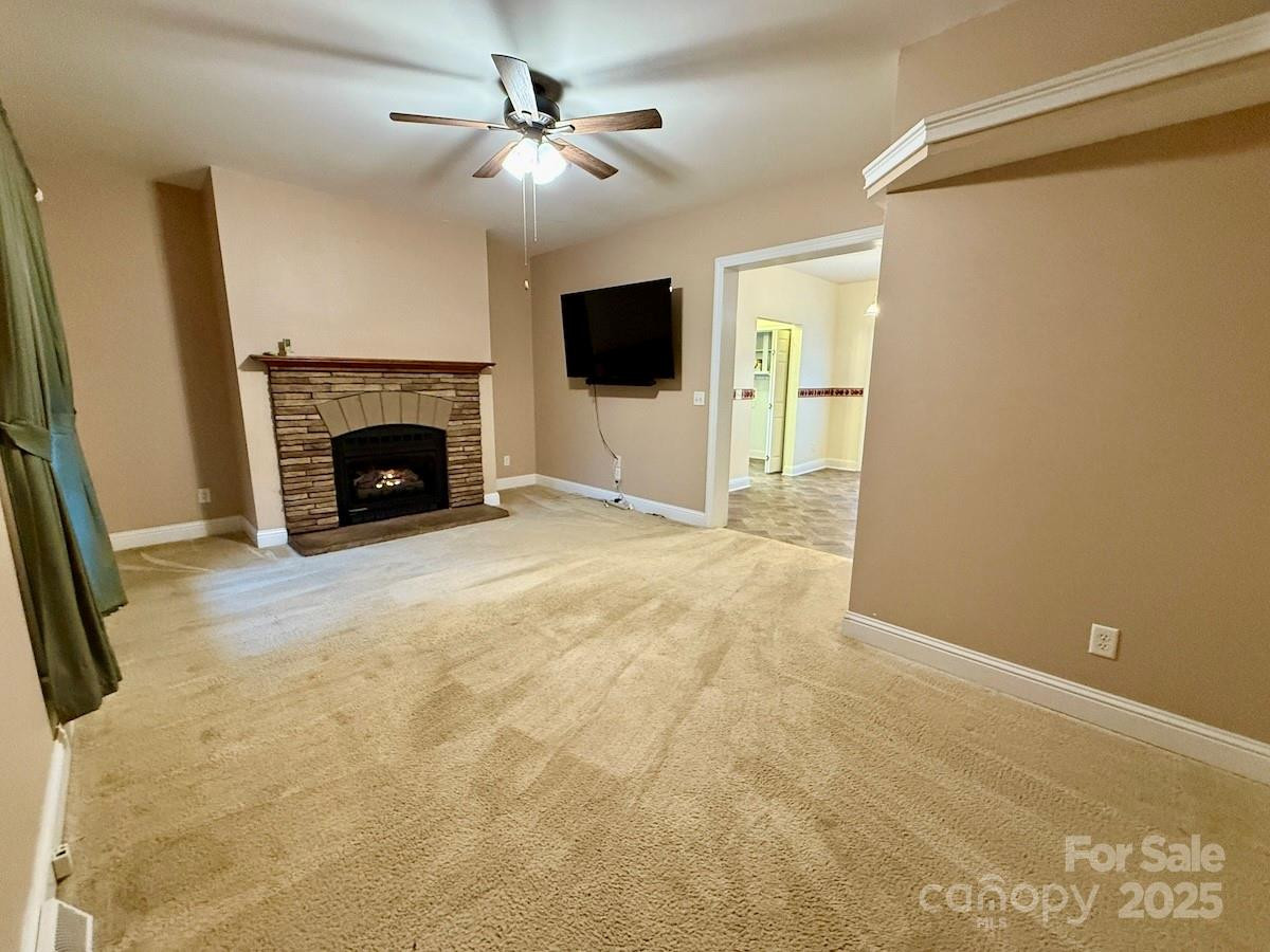 1054 Sandy Springs Road - Photo 3