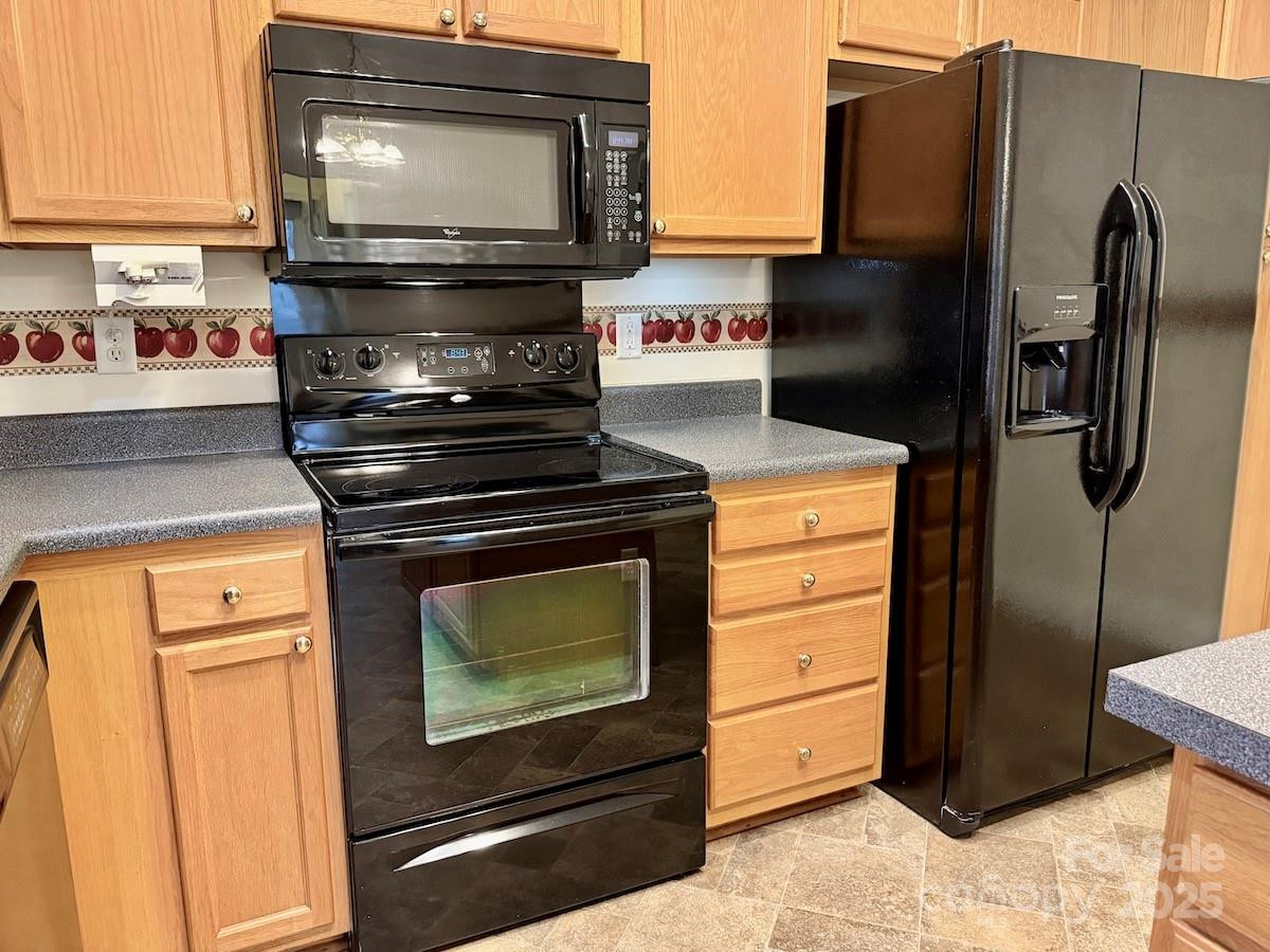 1054 Sandy Springs Road - Photo 10