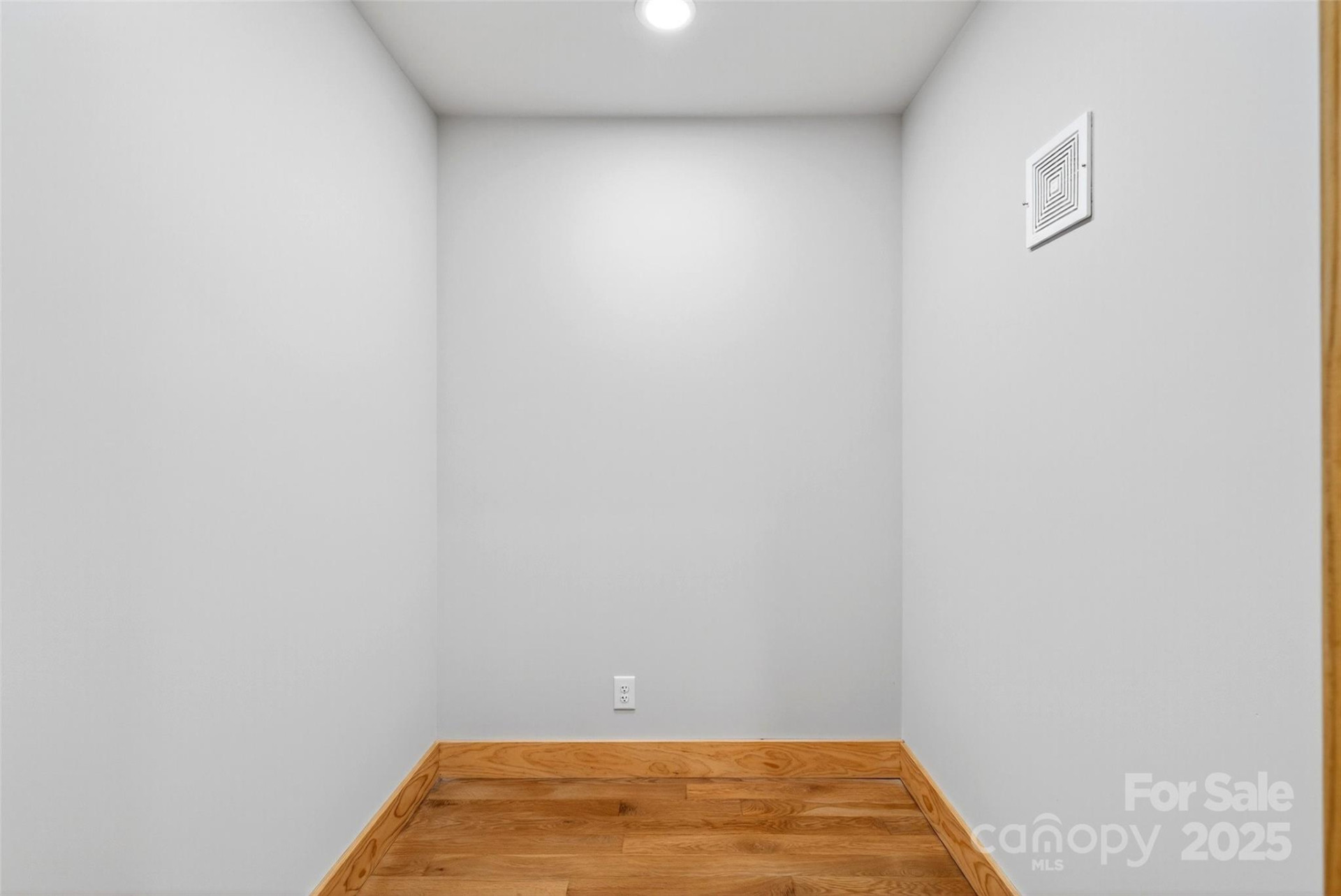 575 Croft Way - Photo 32