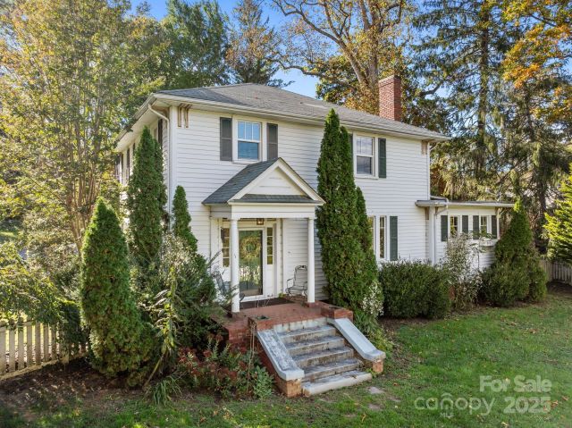 891 Hendersonville Road