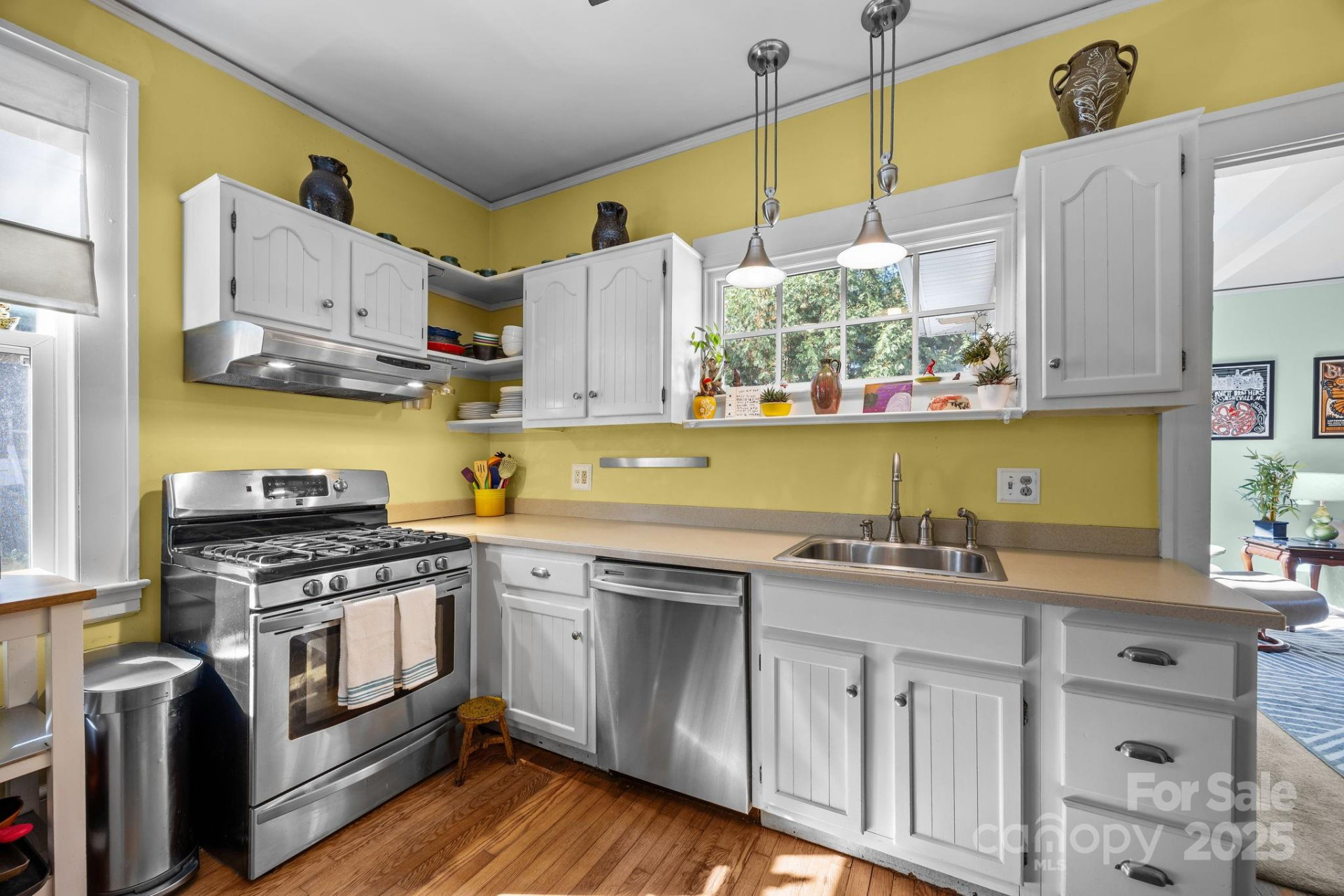 891 Hendersonville Road - Photo 26