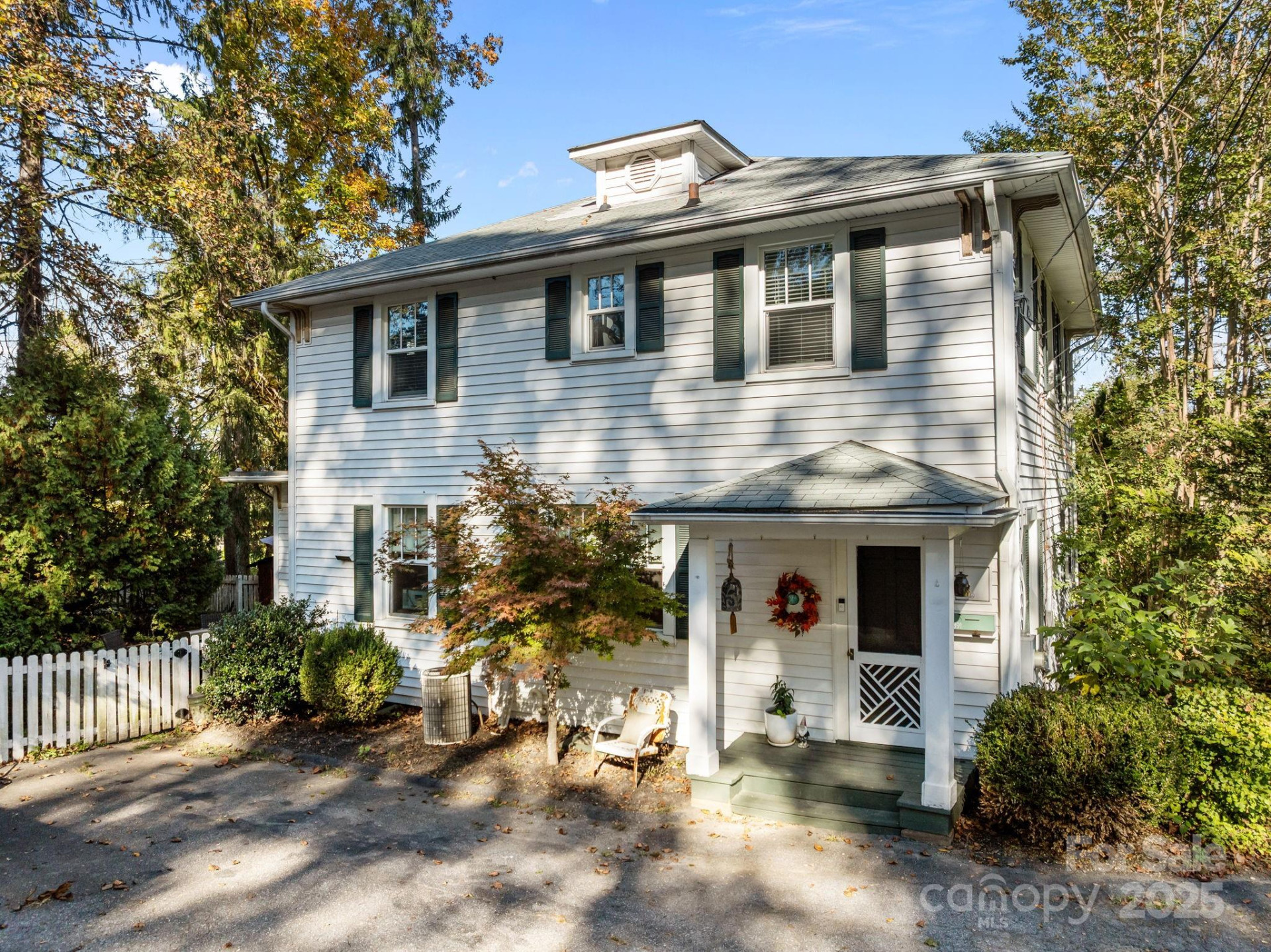 891 Hendersonville Road - Photo 5