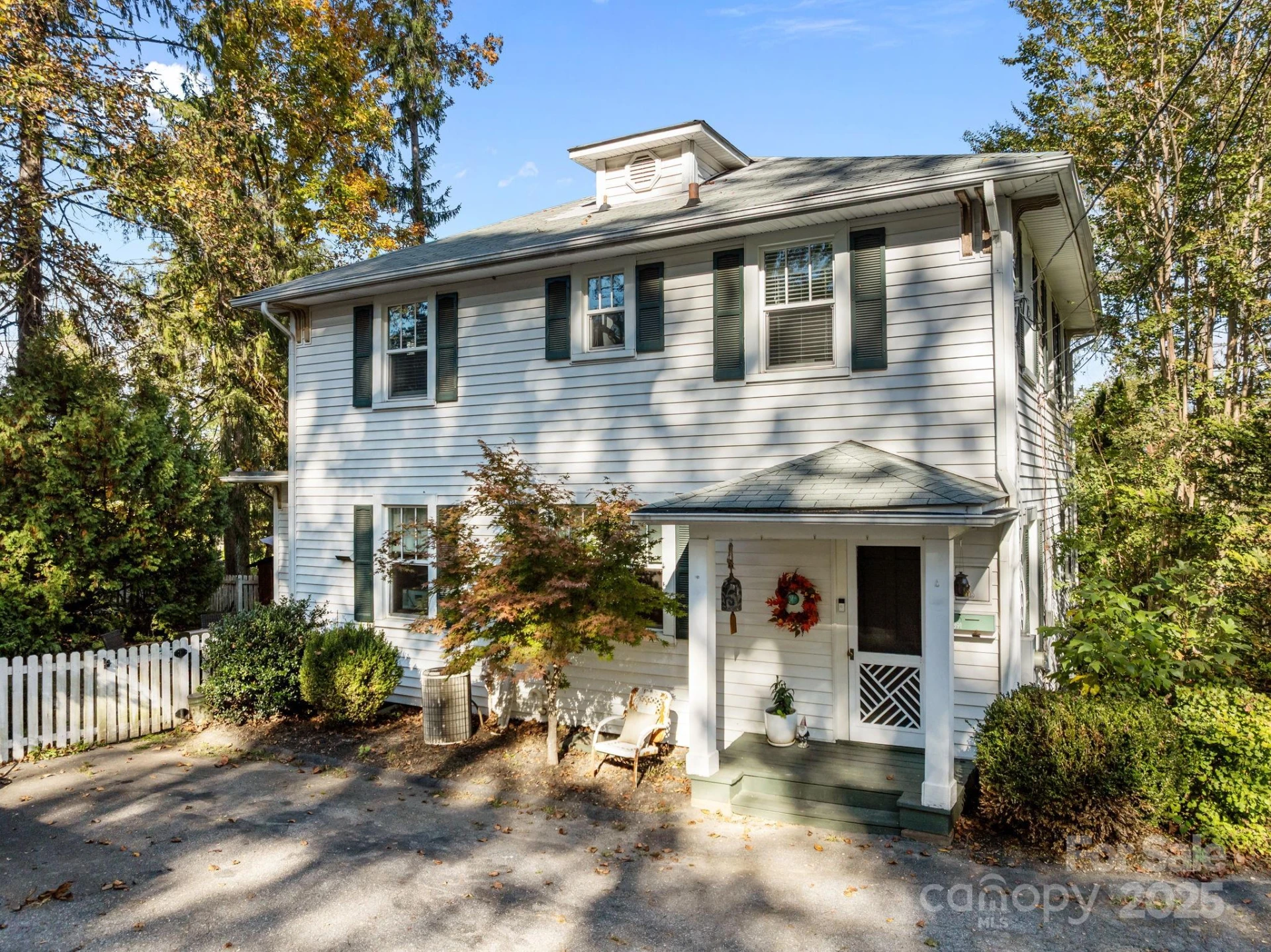 891 Hendersonville Road - Photo 5