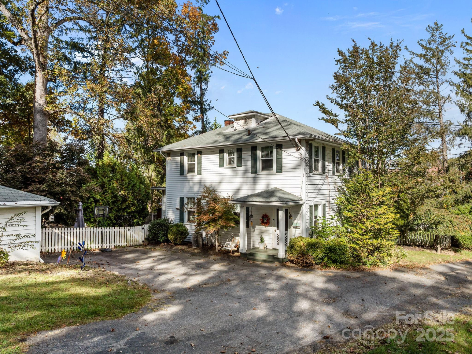 891 Hendersonville Road - Photo 6