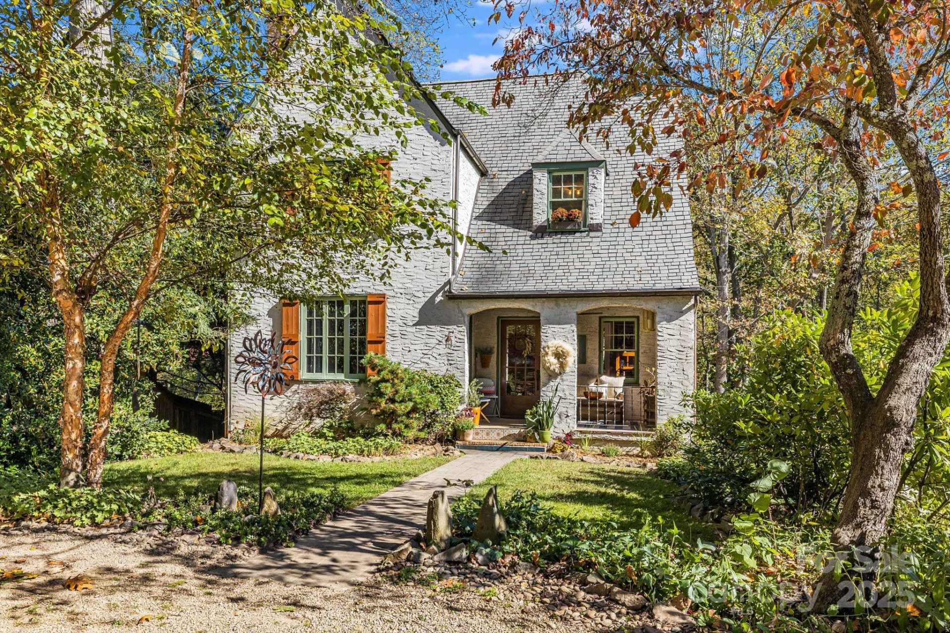 25 Normandy Road