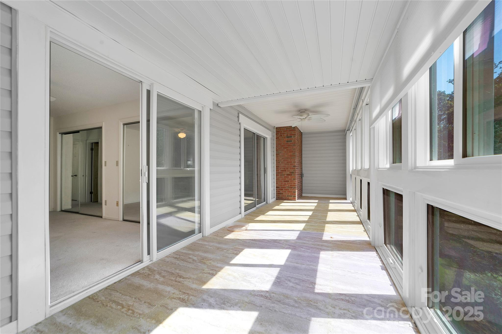 110 Lakeview Court - Photo 12