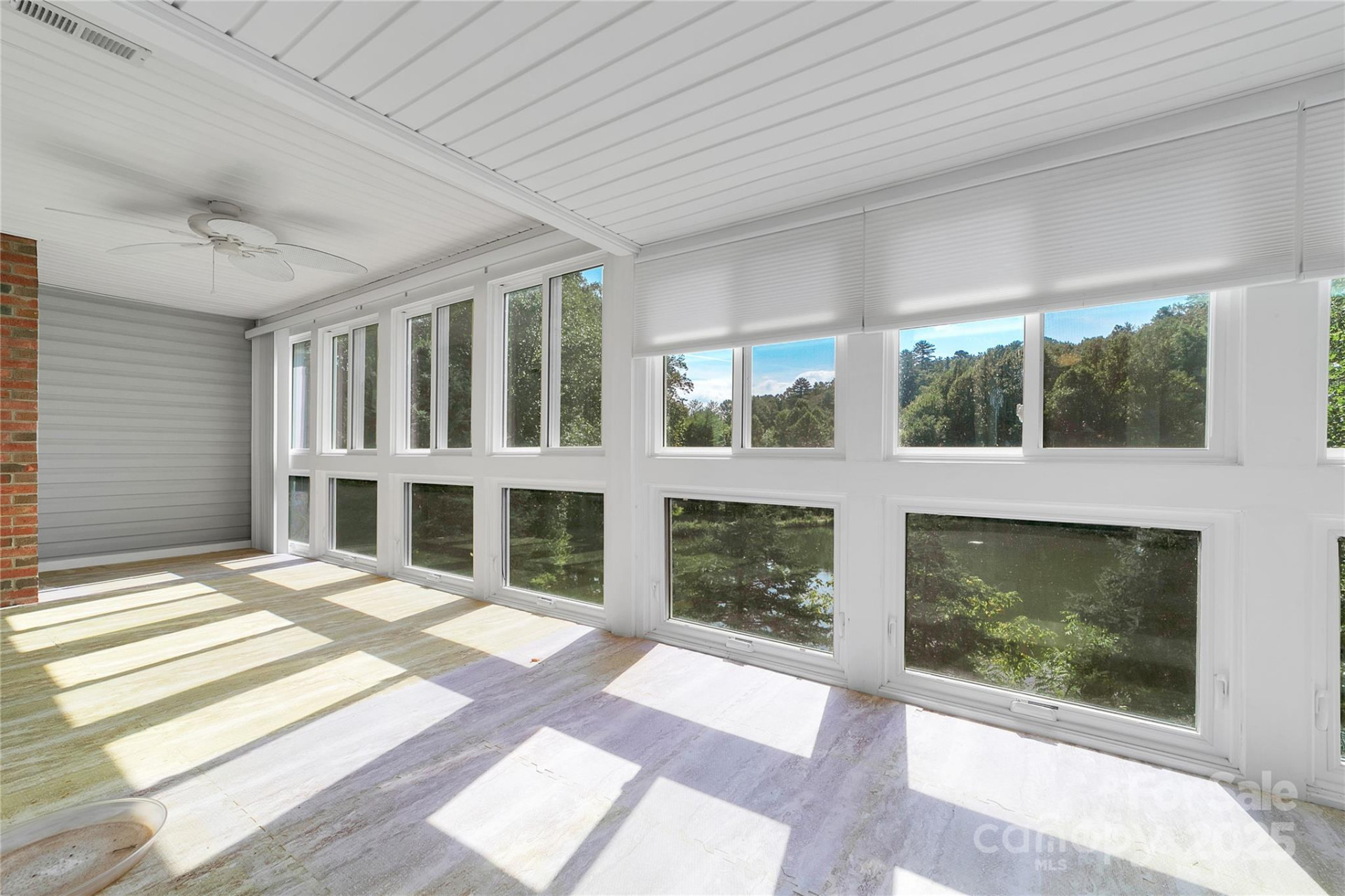 110 Lakeview Court - Photo 13