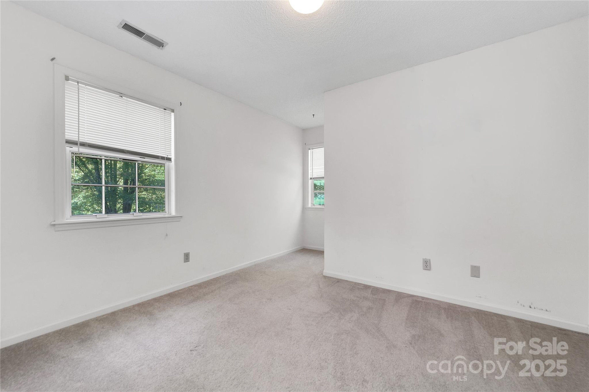 110 Lakeview Court - Photo 21