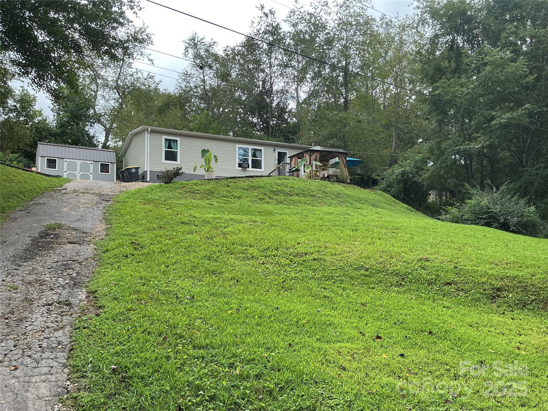 30 and 32 Skyland Circle - Photo 2